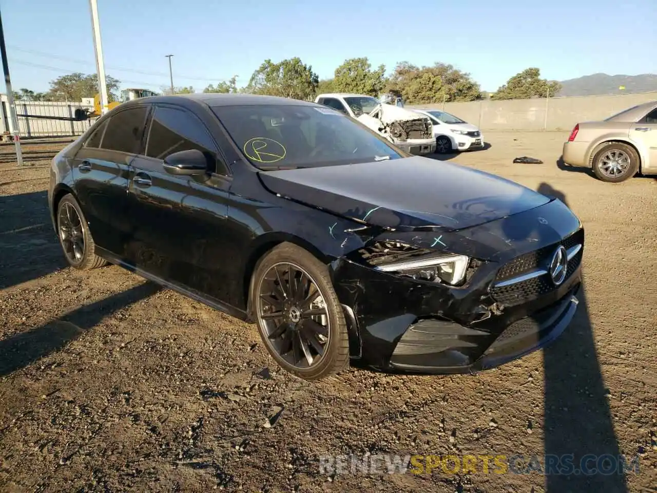 1 Photograph of a damaged car W1K3G4EB8LJ230108 MERCEDES-BENZ A-CLASS 2020