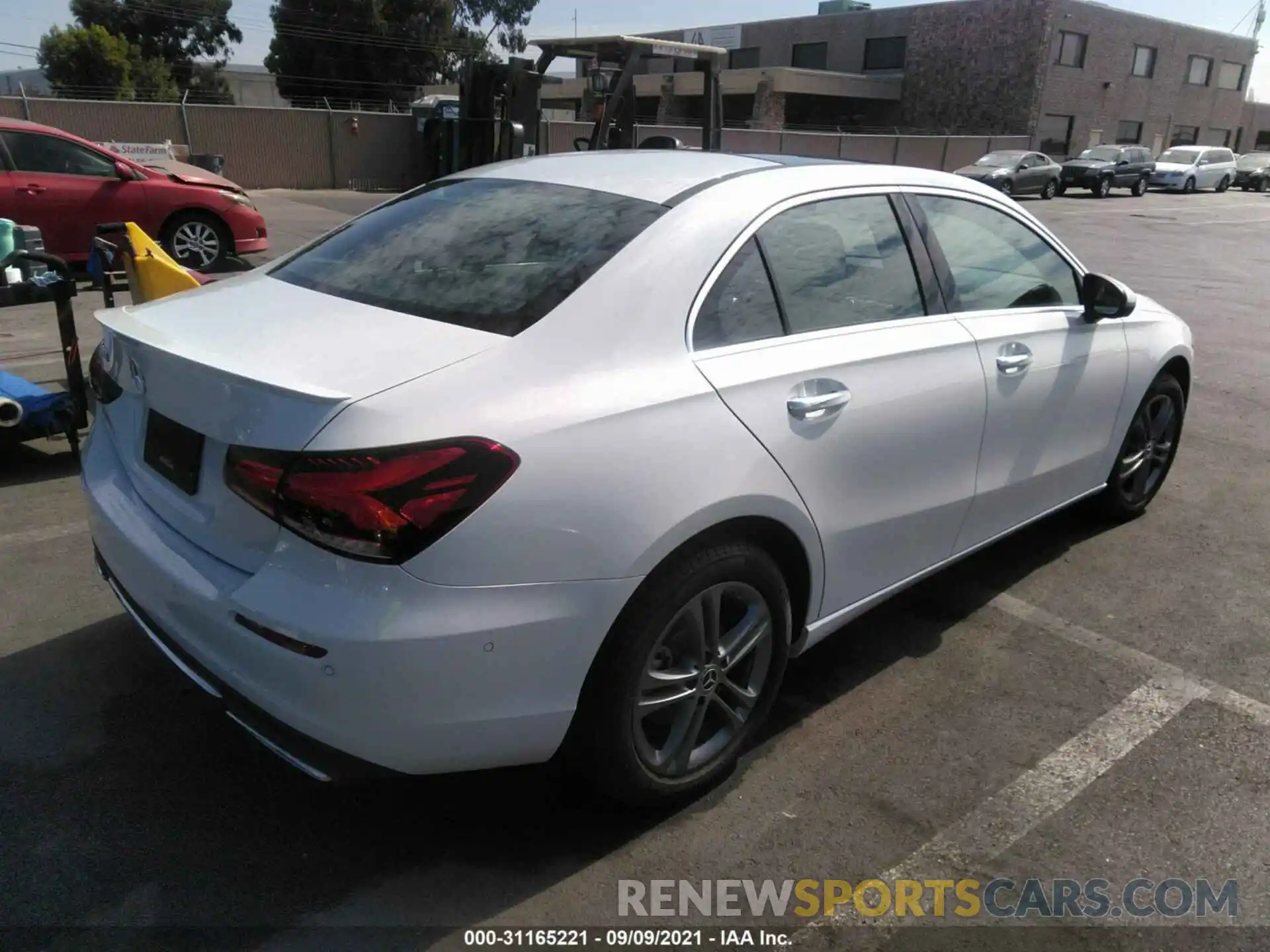 4 Photograph of a damaged car W1K3G4EB8LJ238662 MERCEDES-BENZ A-CLASS 2020