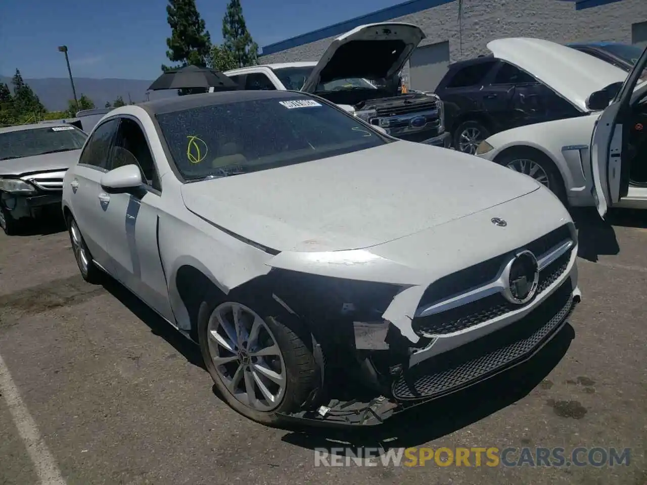 1 Photograph of a damaged car W1K3G4EB8LW043101 MERCEDES-BENZ A-CLASS 2020