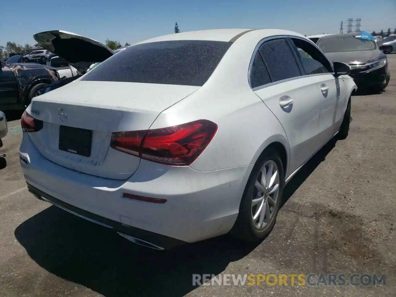 4 Photograph of a damaged car W1K3G4EB8LW043101 MERCEDES-BENZ A-CLASS 2020