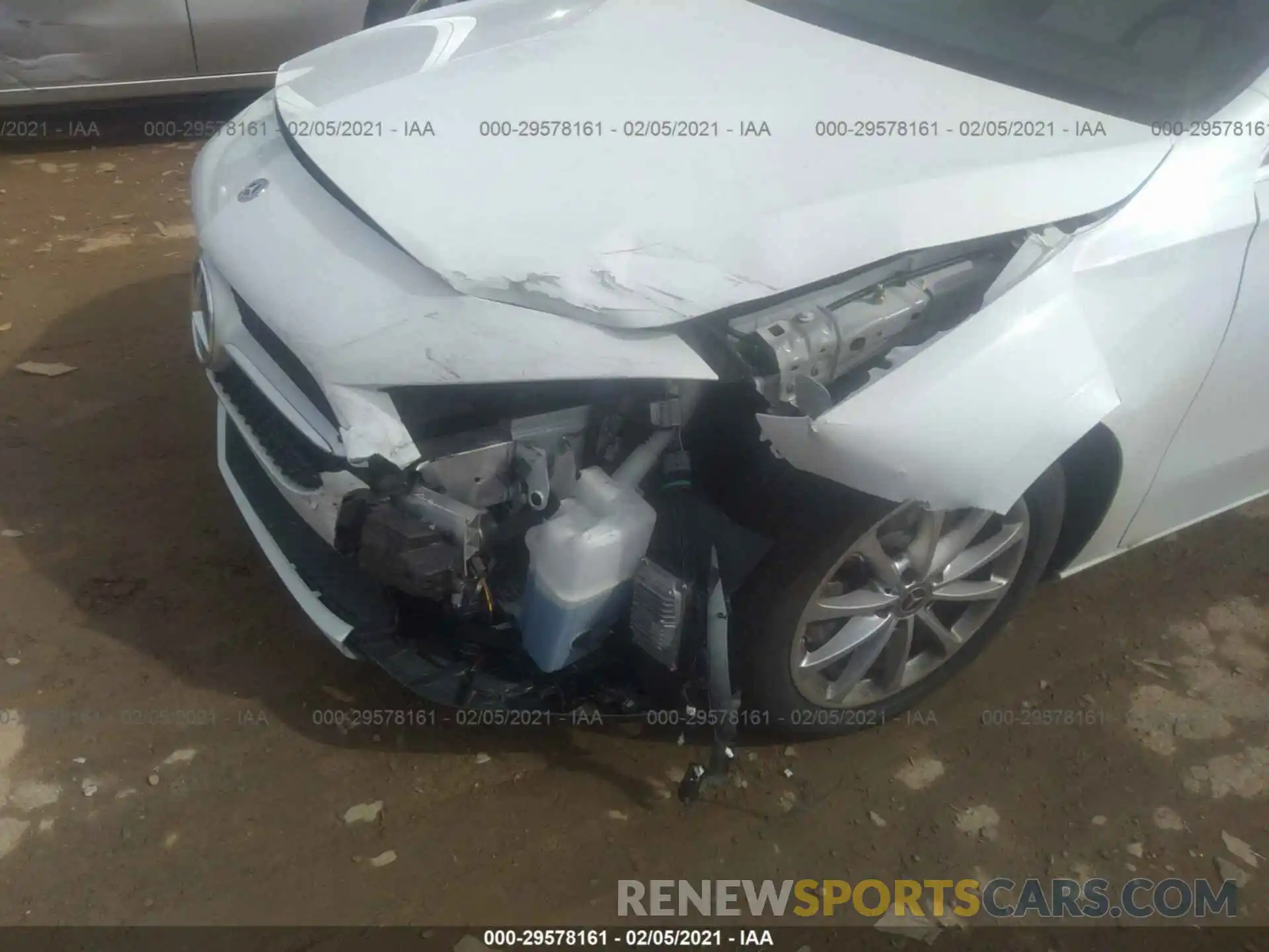 6 Photograph of a damaged car W1K3G4EB8LW043633 MERCEDES-BENZ A-CLASS 2020