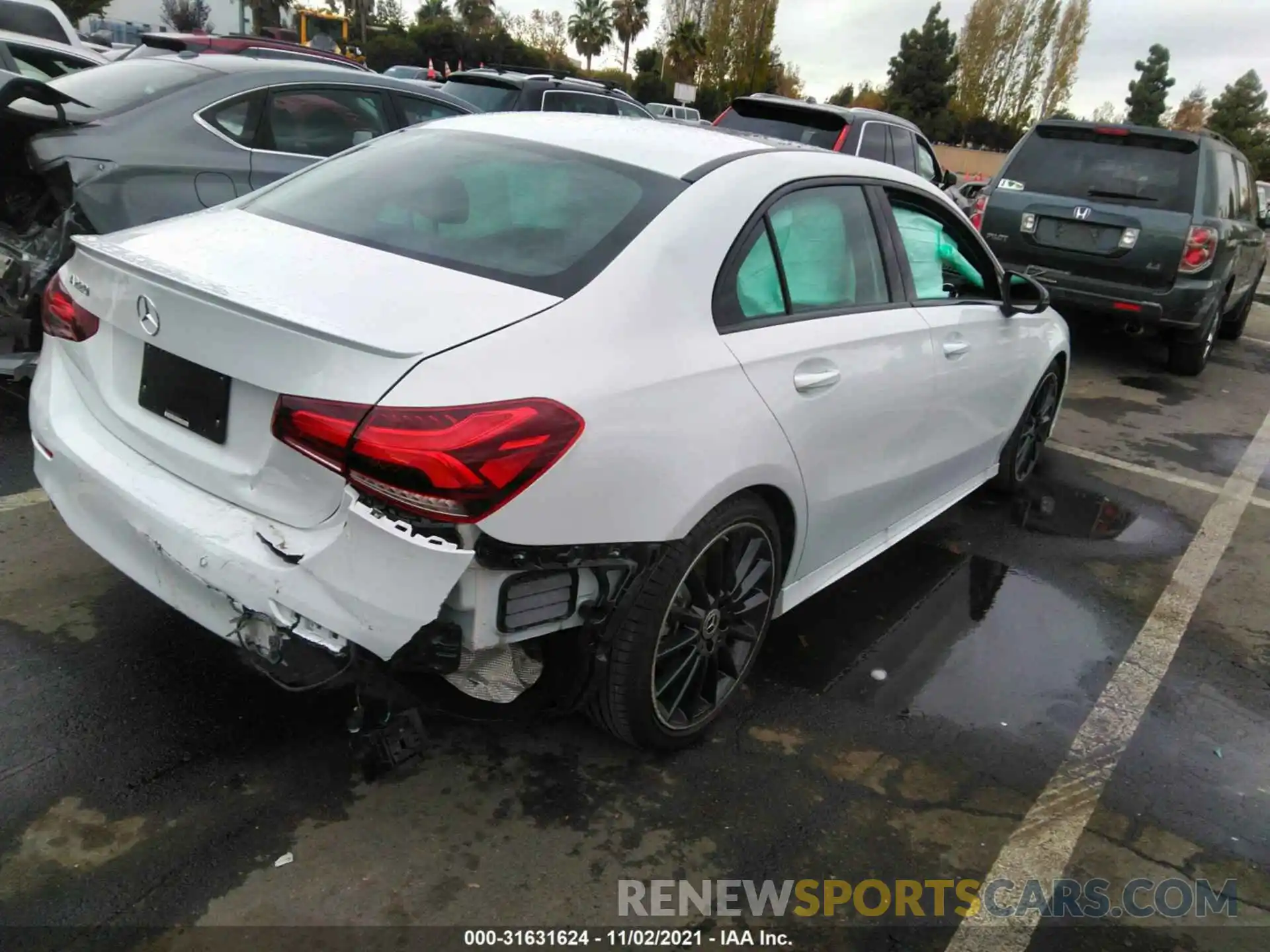 4 Photograph of a damaged car W1K3G4EB8LW046791 MERCEDES-BENZ A-CLASS 2020