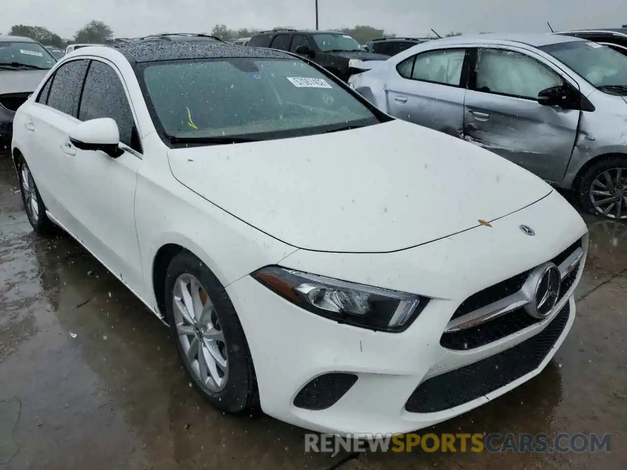 1 Photograph of a damaged car W1K3G4EB9LW044709 MERCEDES-BENZ A-CLASS 2020