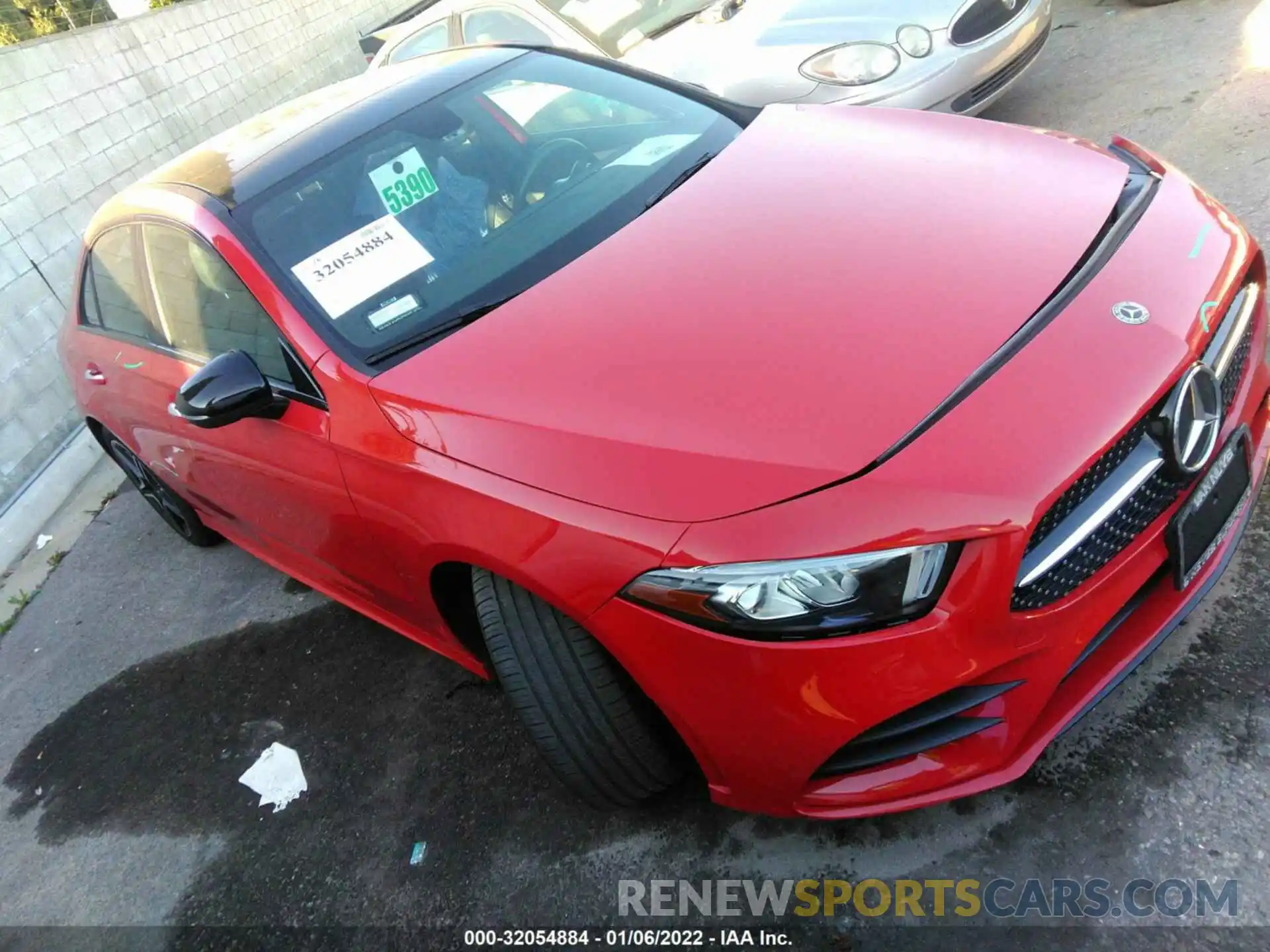 1 Photograph of a damaged car W1K3G4EB9LW046623 MERCEDES-BENZ A-CLASS 2020