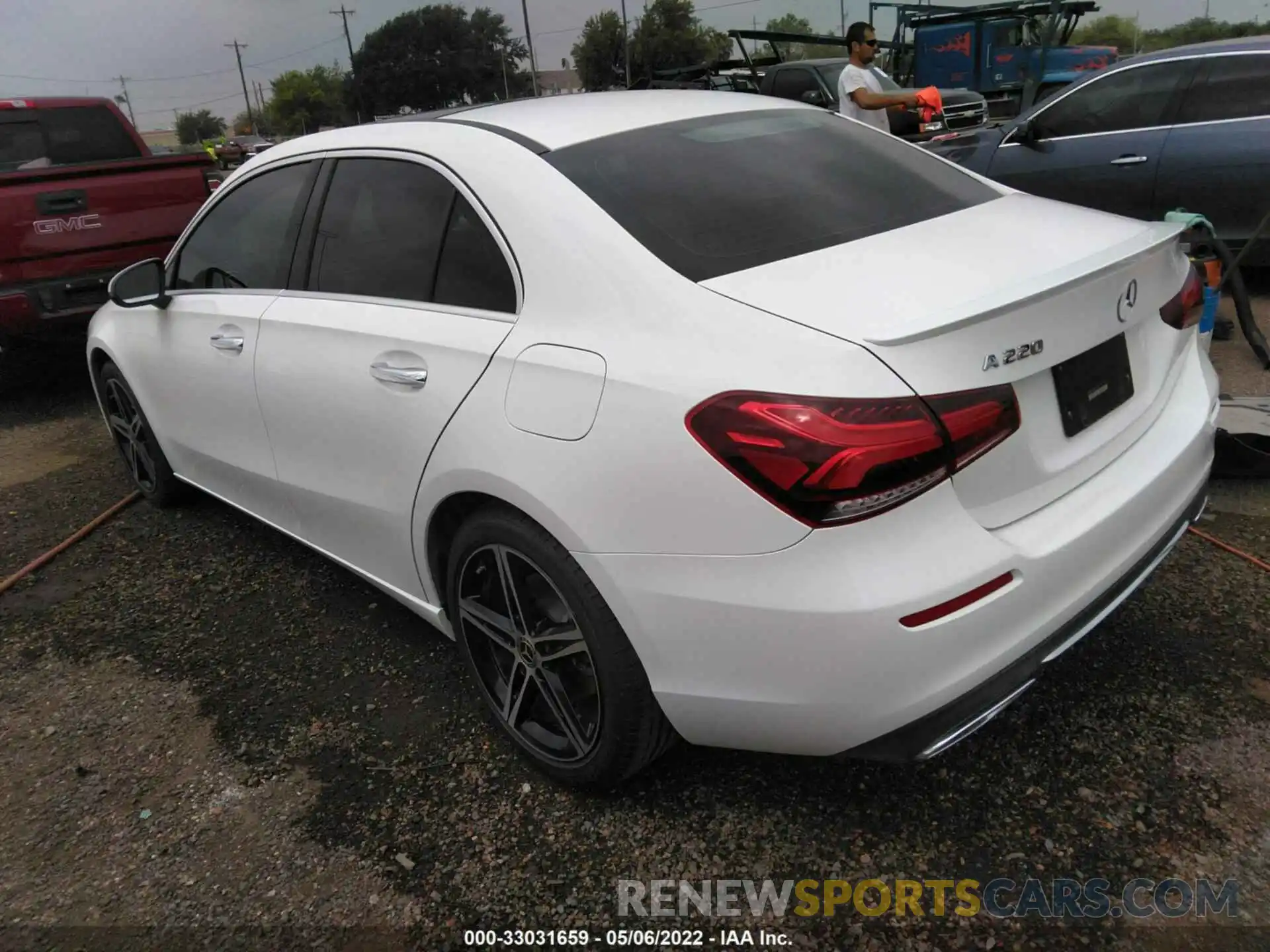 3 Photograph of a damaged car W1K3G4EBXLJ214914 MERCEDES-BENZ A-CLASS 2020