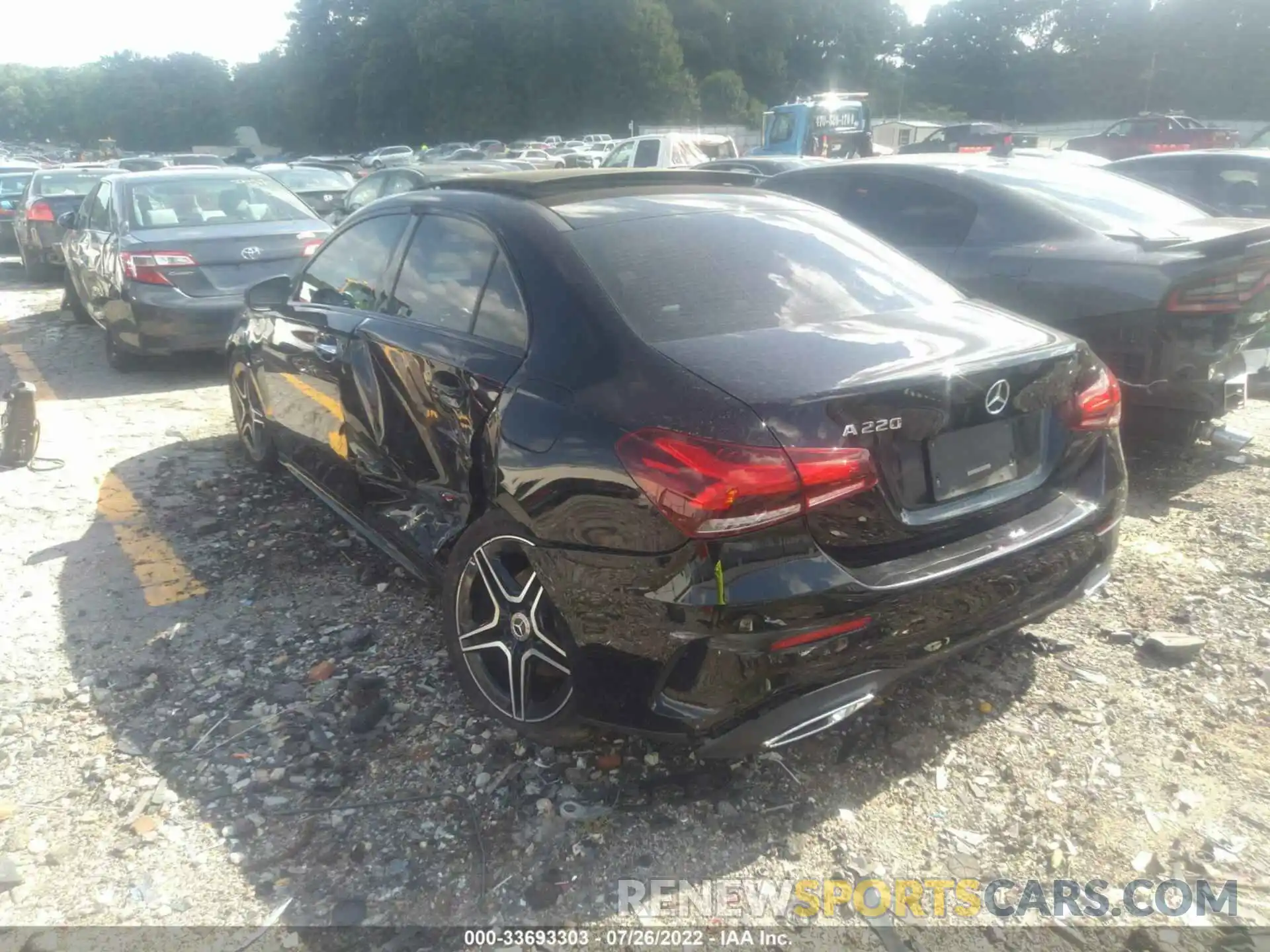 3 Photograph of a damaged car W1K3G4EBXLJ225167 MERCEDES-BENZ A-CLASS 2020