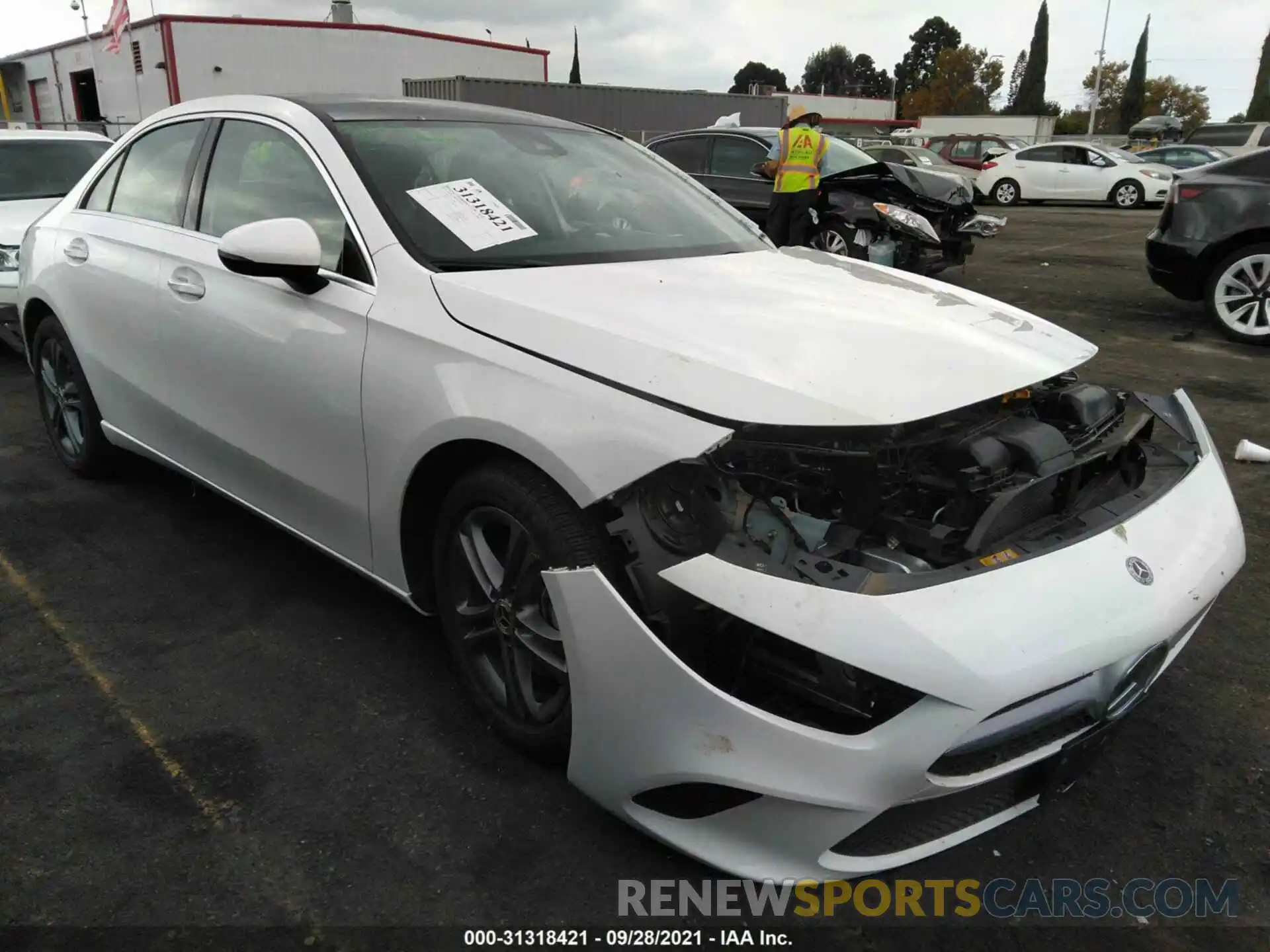 1 Photograph of a damaged car W1K3G4EBXLJ229946 MERCEDES-BENZ A-CLASS 2020