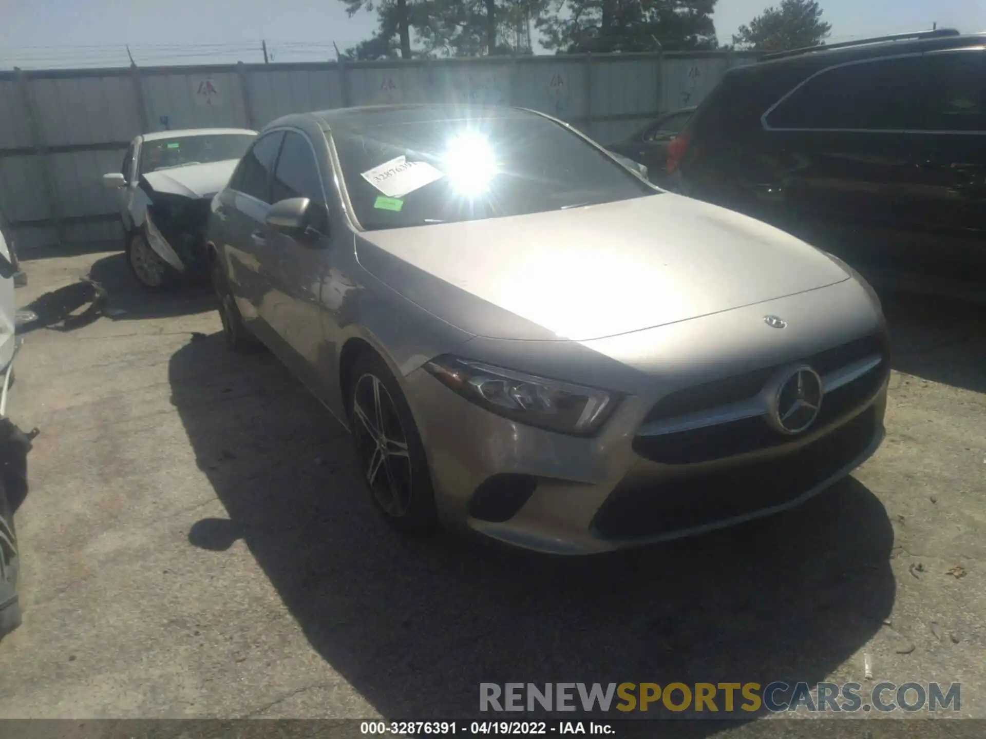 1 Photograph of a damaged car W1K3G4EBXLJ236492 MERCEDES-BENZ A-CLASS 2020