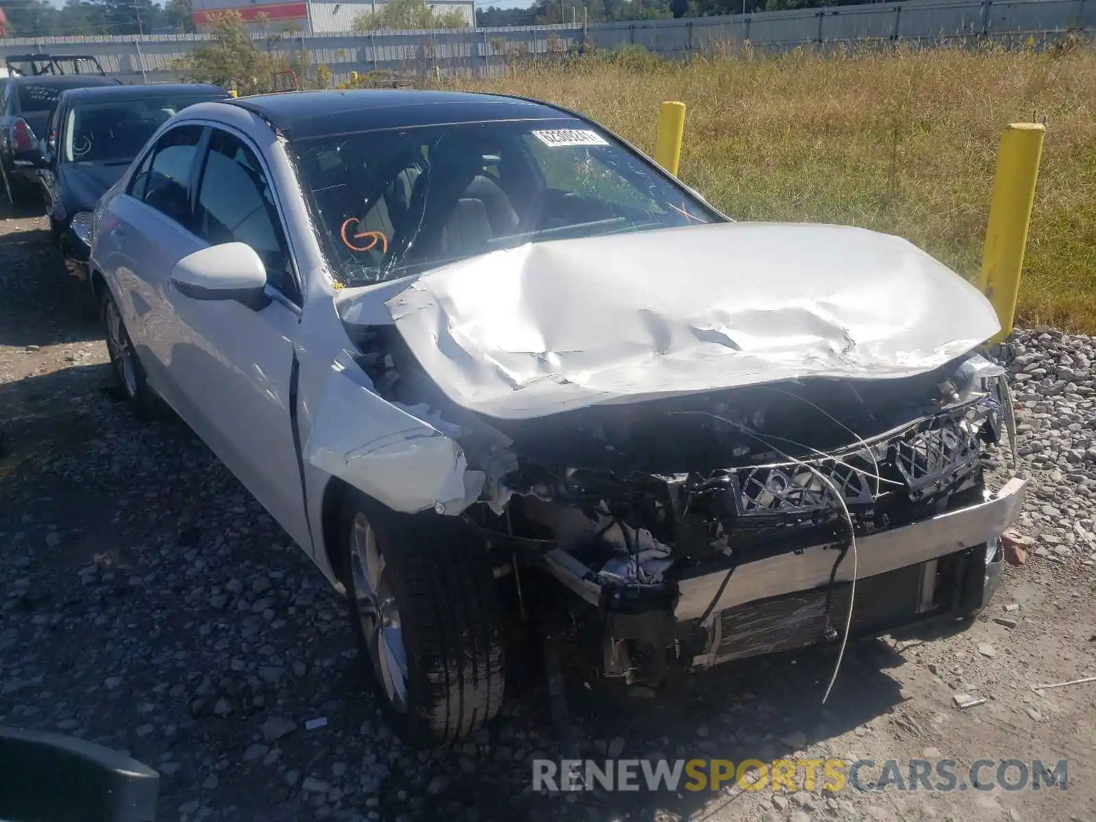 1 Photograph of a damaged car W1K3G4EBXLW043052 MERCEDES-BENZ A-CLASS 2020