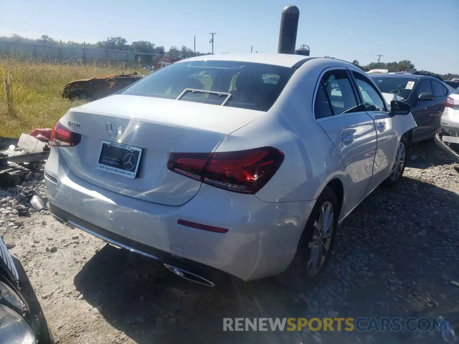 4 Photograph of a damaged car W1K3G4EBXLW043052 MERCEDES-BENZ A-CLASS 2020