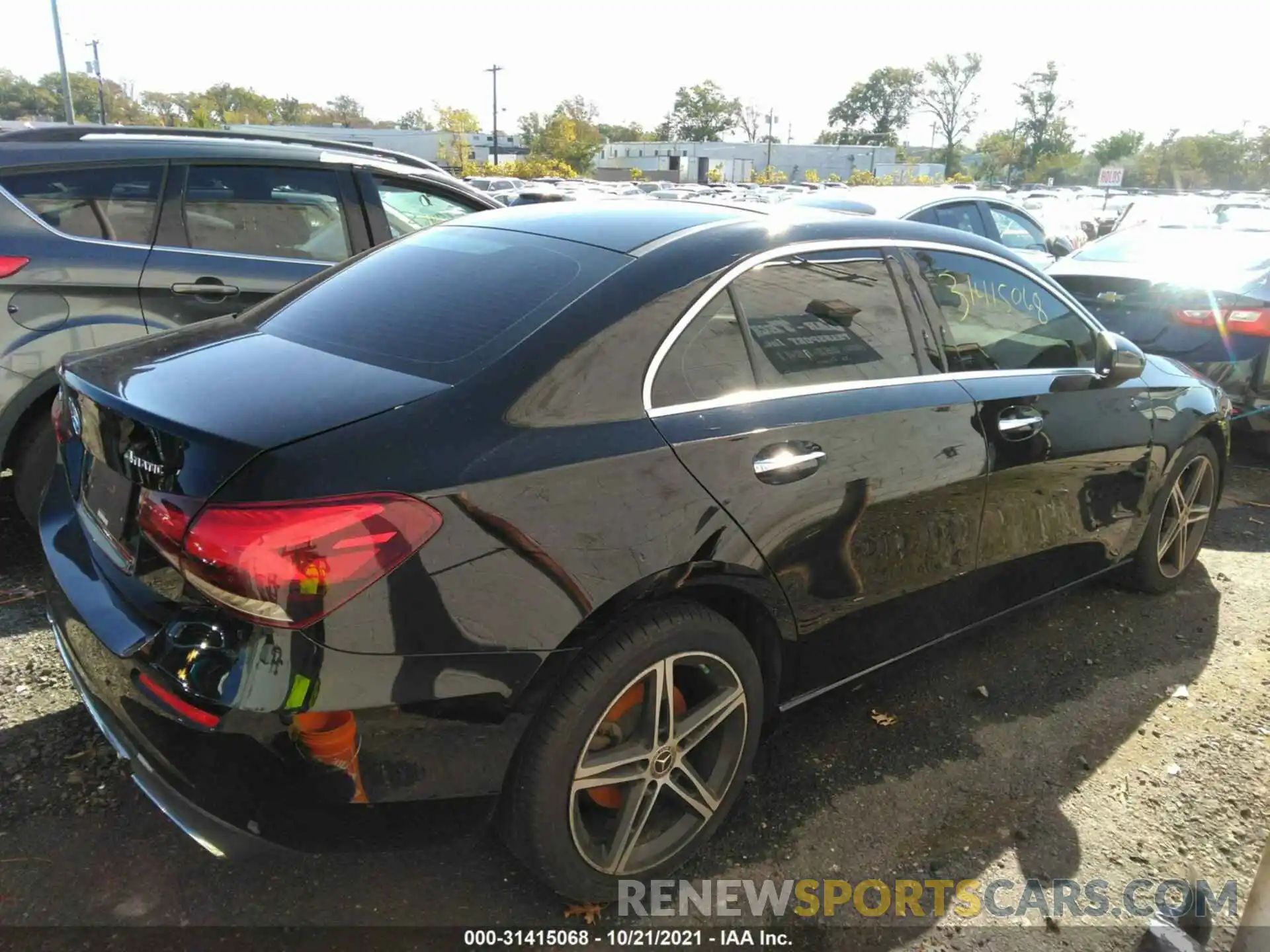 4 Photograph of a damaged car W1K3G4FB0LW047853 MERCEDES-BENZ A-CLASS 2020