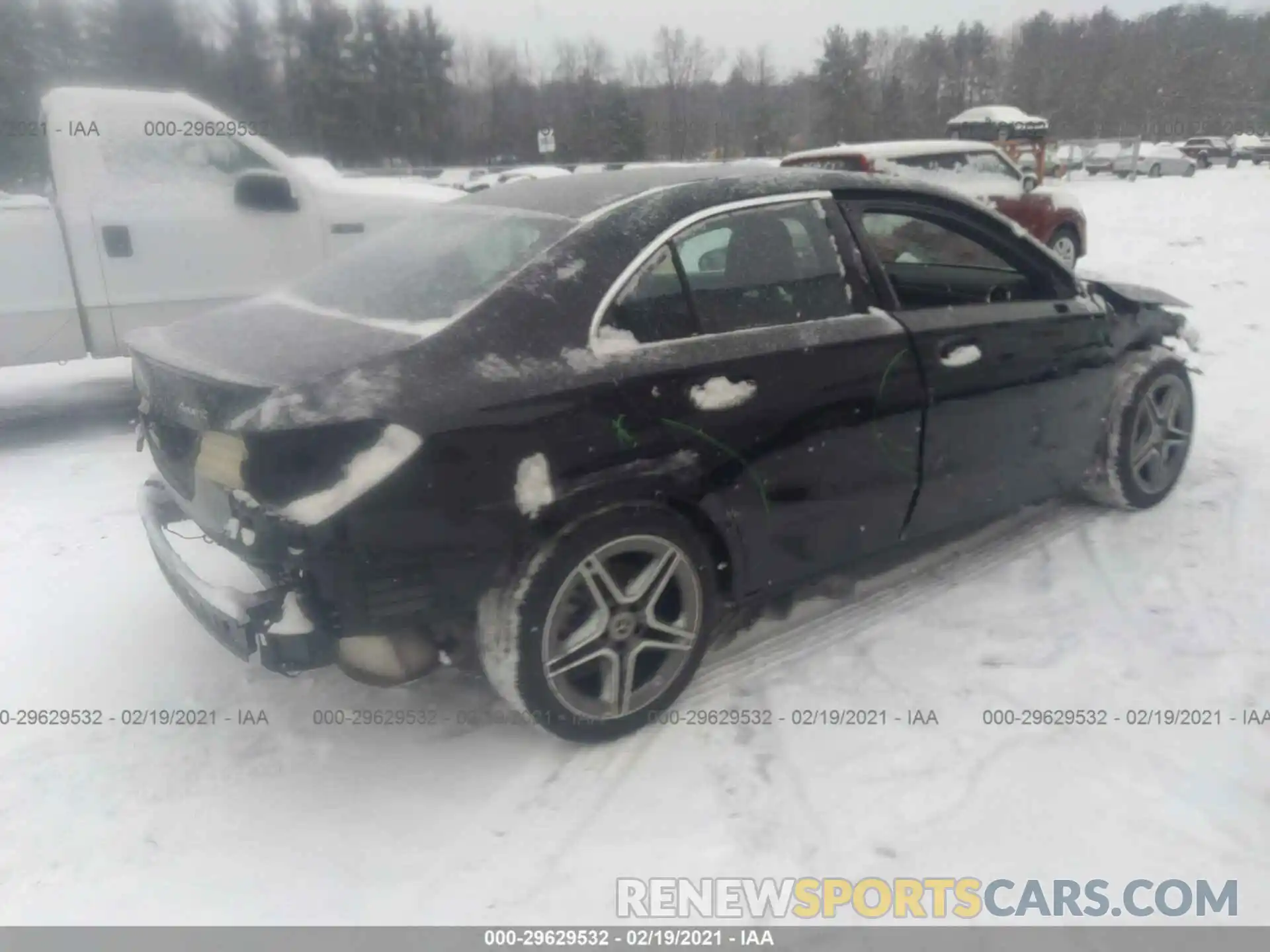 4 Photograph of a damaged car W1K3G4FB1LW046680 MERCEDES-BENZ A-CLASS 2020