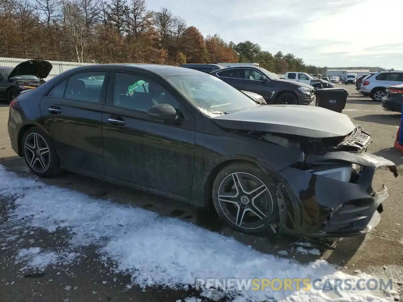 4 Photograph of a damaged car W1K3G4FB2LJ210452 MERCEDES-BENZ A-CLASS 2020