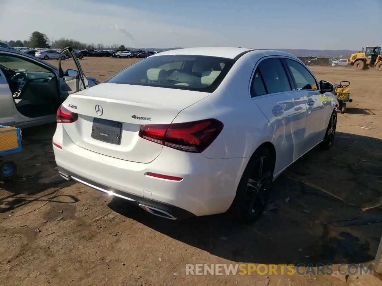 4 Photograph of a damaged car W1K3G4FB2LJ238168 MERCEDES-BENZ A-CLASS 2020