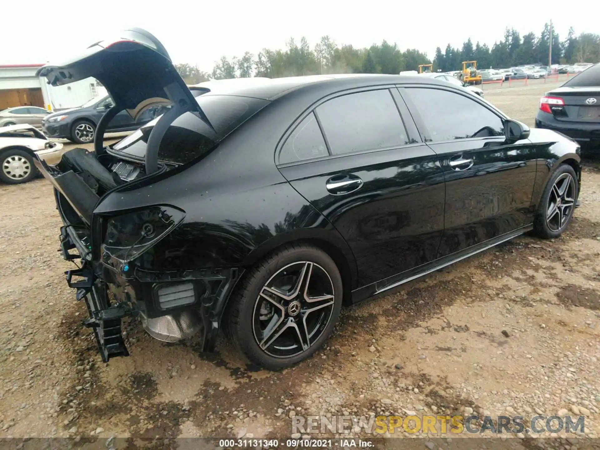 4 Фотография поврежденного автомобиля W1K3G4FB3LJ235408 MERCEDES-BENZ A-CLASS 2020