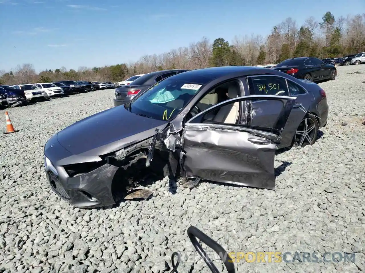 1 Фотография поврежденного автомобиля W1K3G4FB4LJ223865 MERCEDES-BENZ A-CLASS 2020