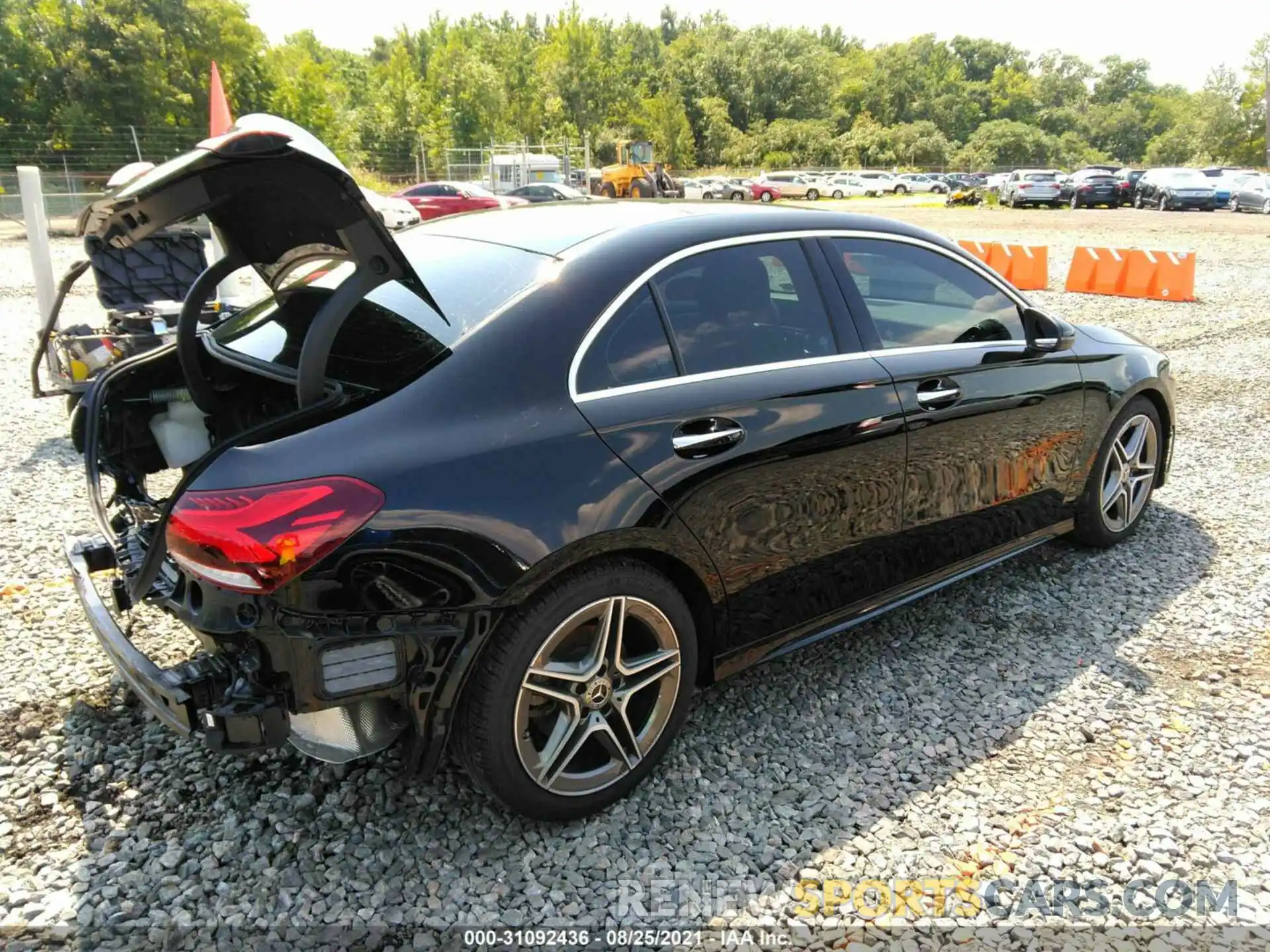 4 Photograph of a damaged car W1K3G4FB5LW045497 MERCEDES-BENZ A-CLASS 2020