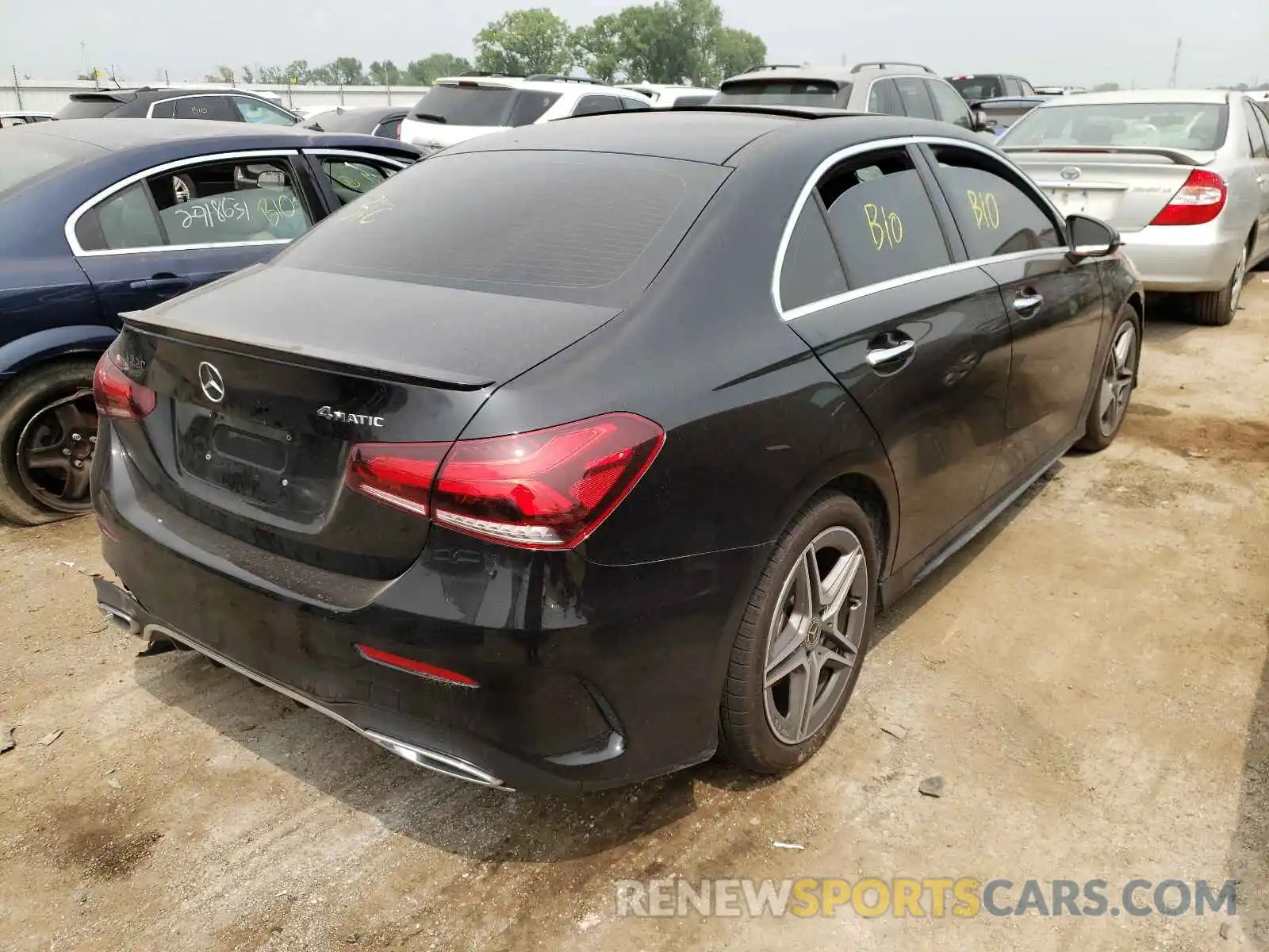 4 Photograph of a damaged car W1K3G4FB8LJ235260 MERCEDES-BENZ A-CLASS 2020