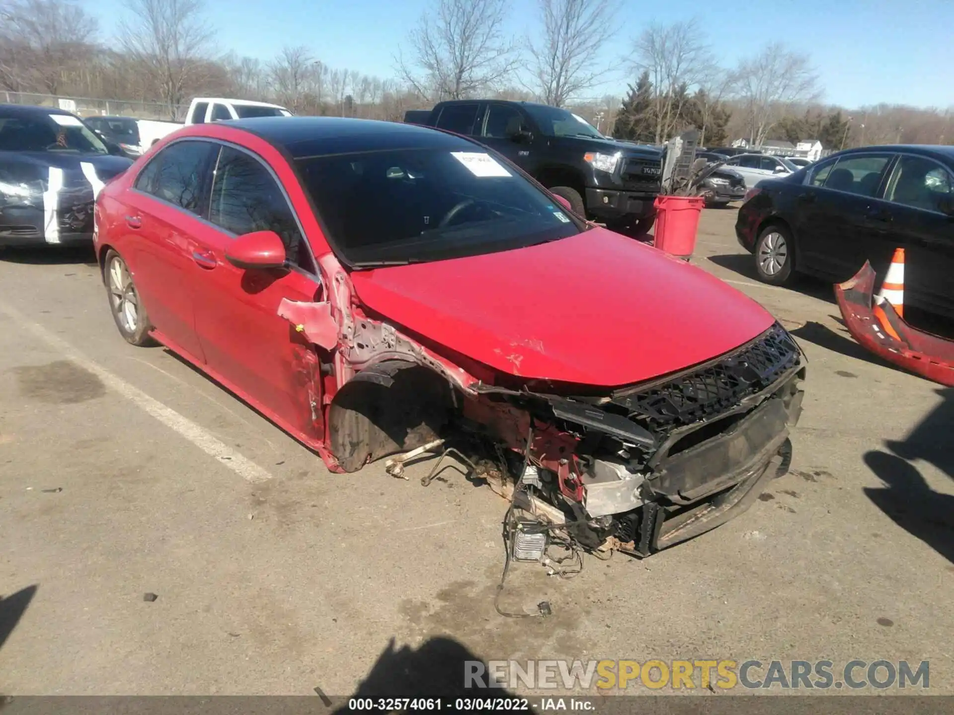 1 Photograph of a damaged car W1K3G4FB8LW046403 MERCEDES-BENZ A-CLASS 2020