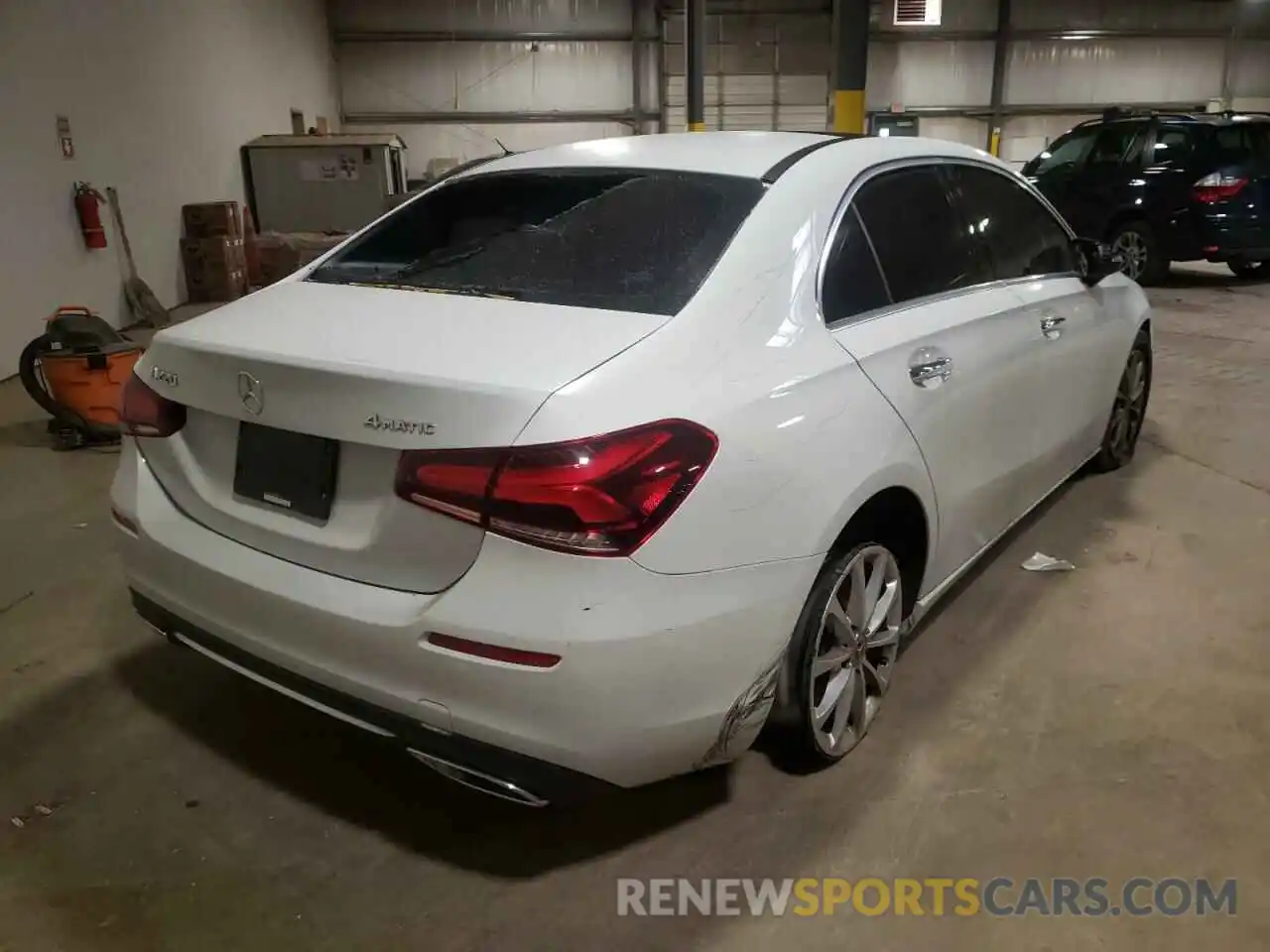 4 Photograph of a damaged car W1K3G4FBXLW043325 MERCEDES-BENZ A-CLASS 2020