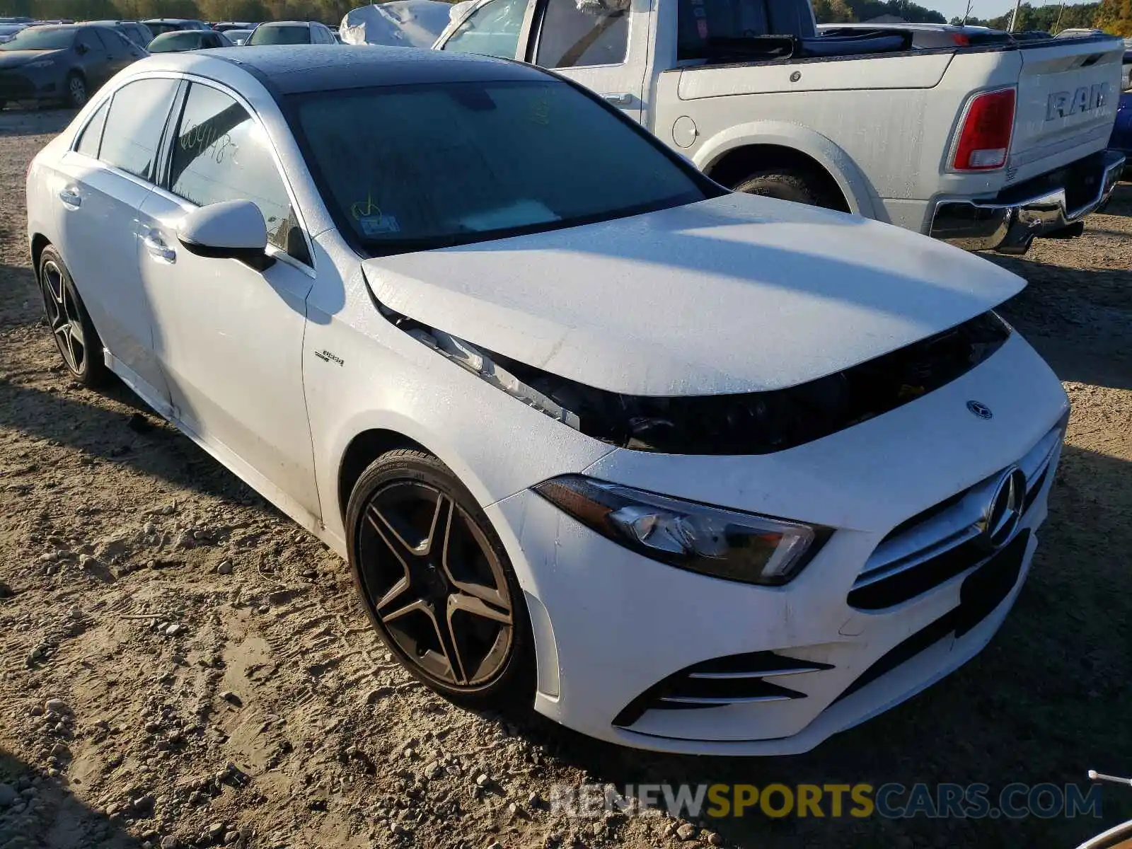 1 Photograph of a damaged car W1K3G5BB8LJ233617 MERCEDES-BENZ A-CLASS 2020