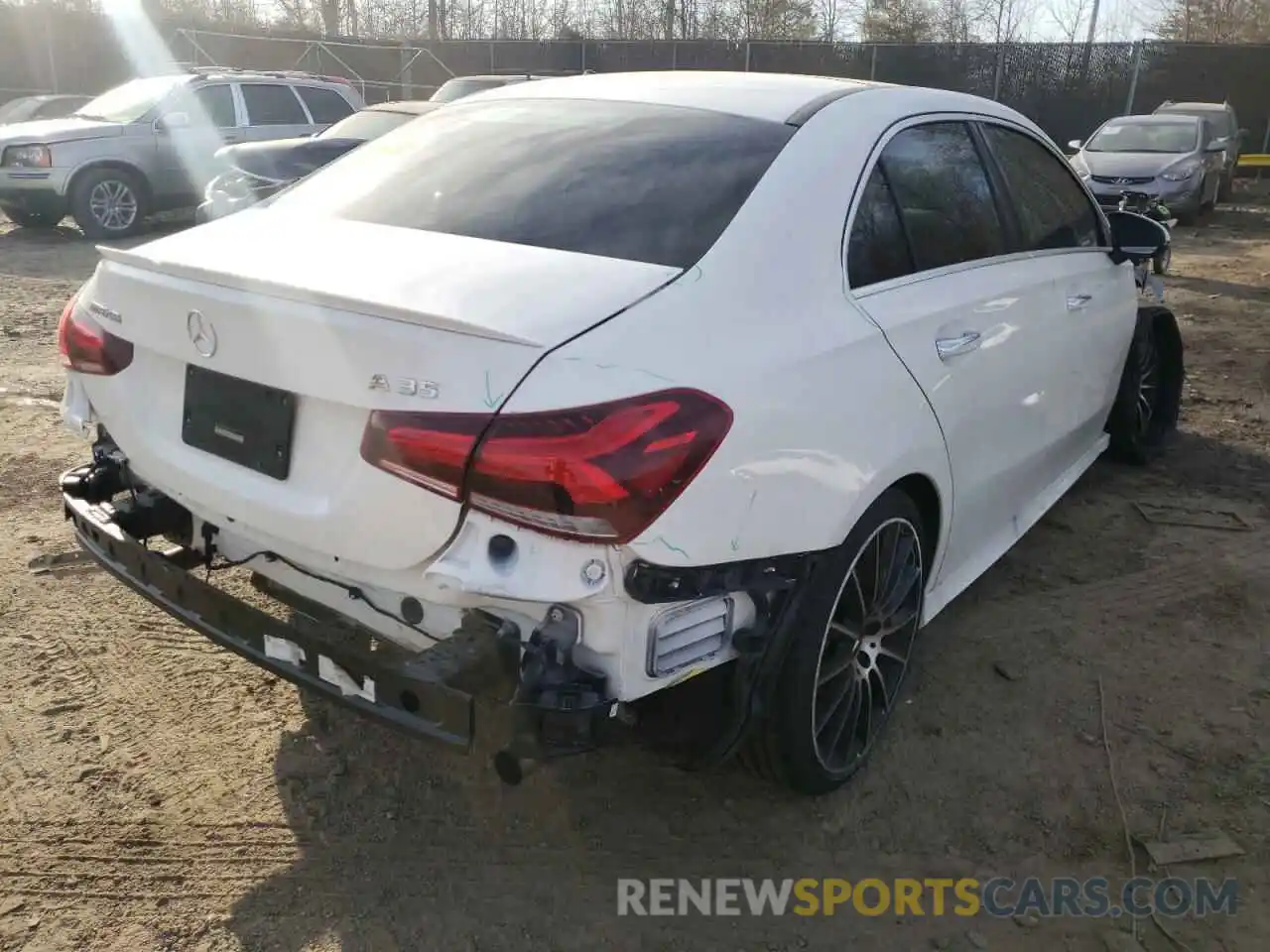 4 Photograph of a damaged car W1K3G5BBXLJ215250 MERCEDES-BENZ A-CLASS 2020