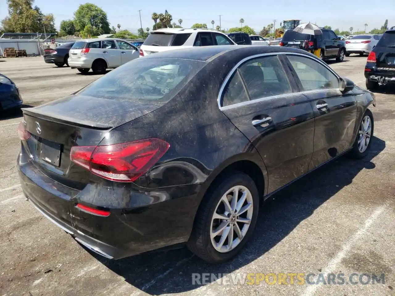 4 Photograph of a damaged car WDD3G4EB2LW037679 MERCEDES-BENZ A-CLASS 2020