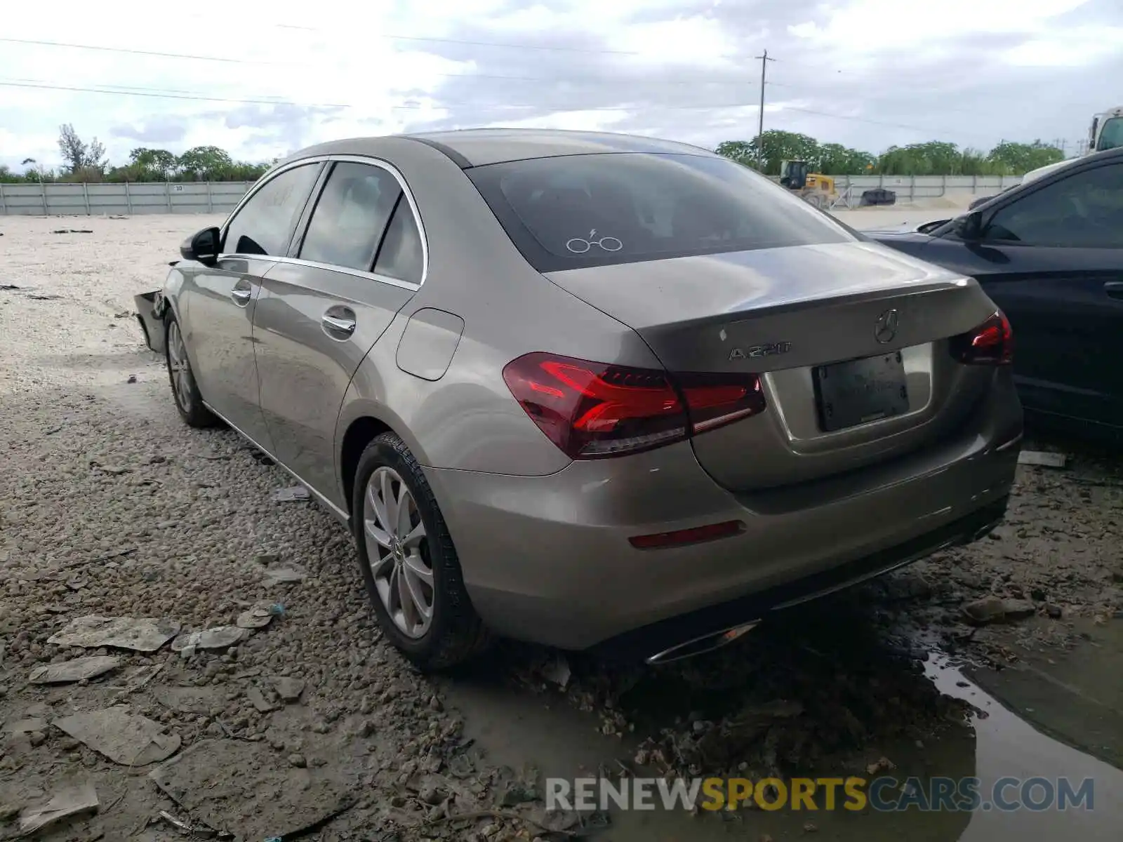 3 Photograph of a damaged car WDD3G4EB3LW037917 MERCEDES-BENZ A-CLASS 2020