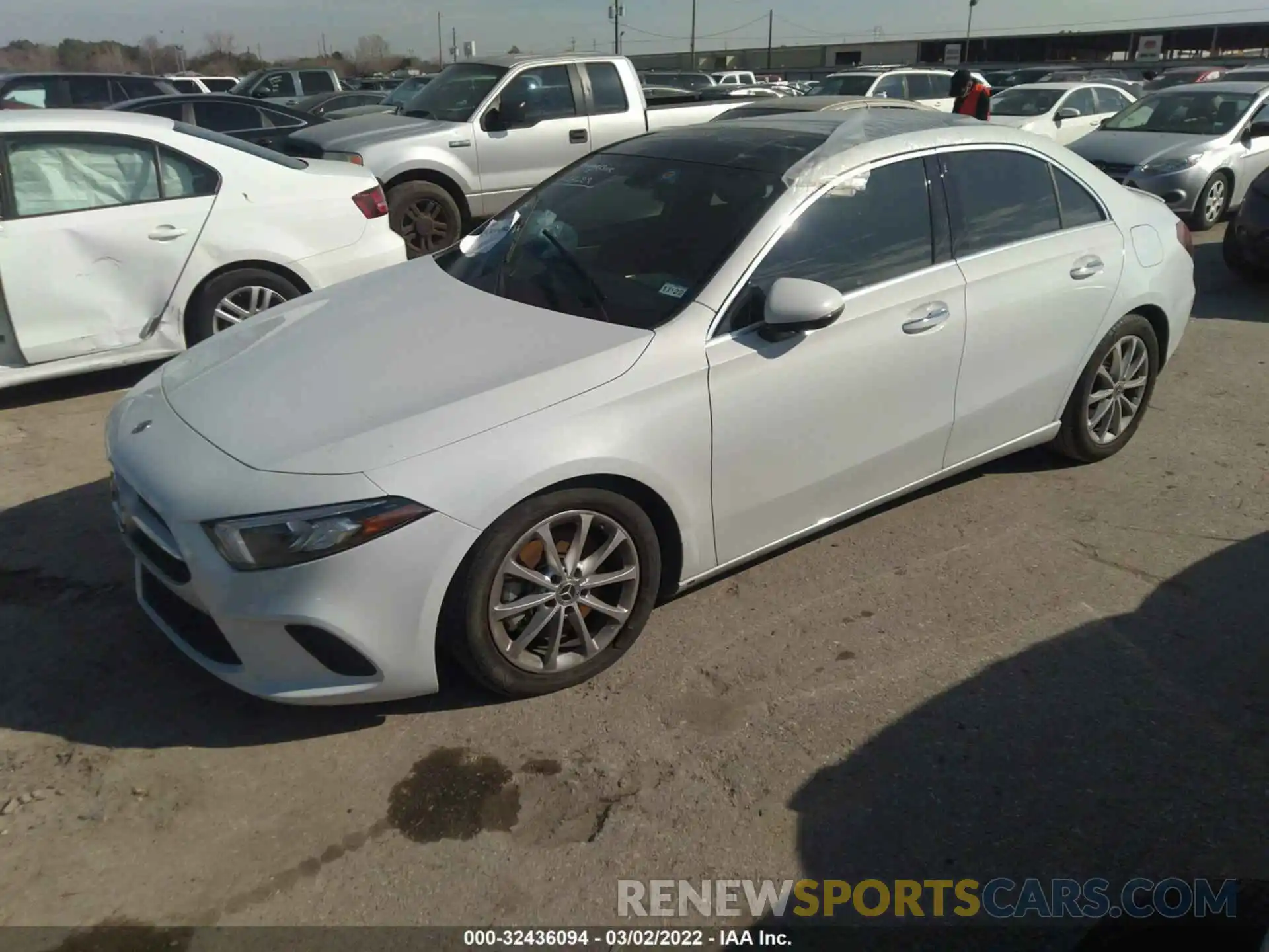 2 Photograph of a damaged car WDD3G4EB5LW039099 MERCEDES-BENZ A-CLASS 2020