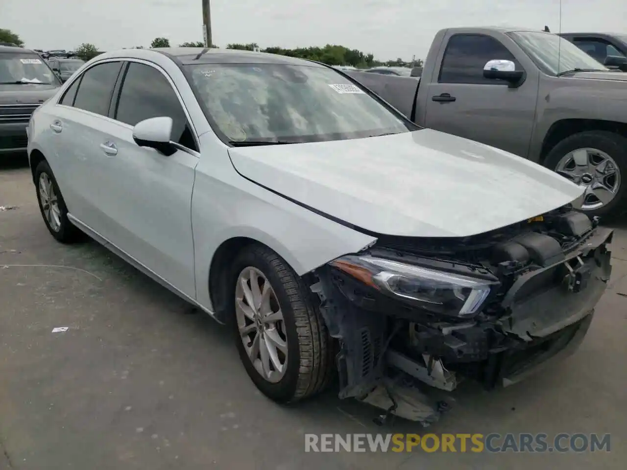 1 Photograph of a damaged car WDD3G4EB5LW039524 MERCEDES-BENZ A-CLASS 2020