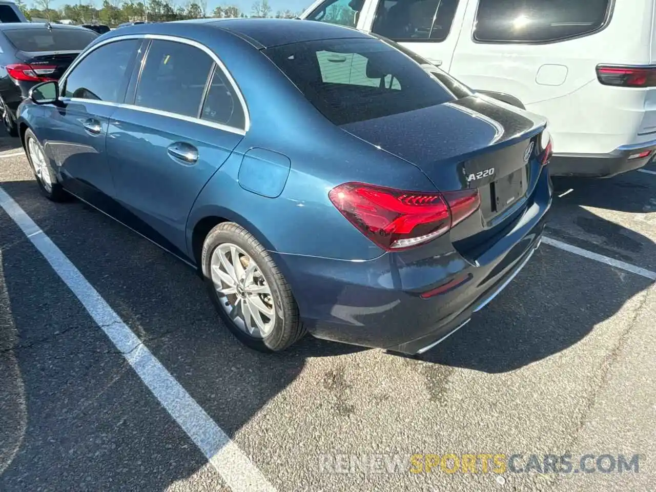 3 Photograph of a damaged car WDD3G4EB5LW039636 MERCEDES-BENZ A-CLASS 2020