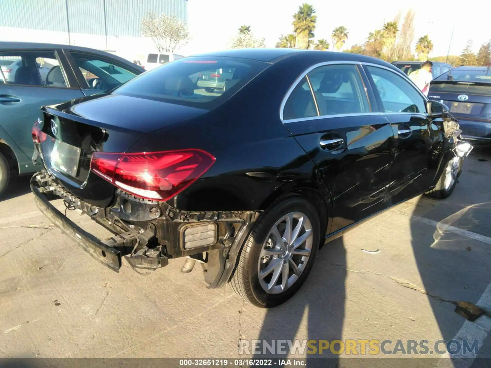 4 Photograph of a damaged car WDD3G4EB9LW038019 MERCEDES-BENZ A-CLASS 2020