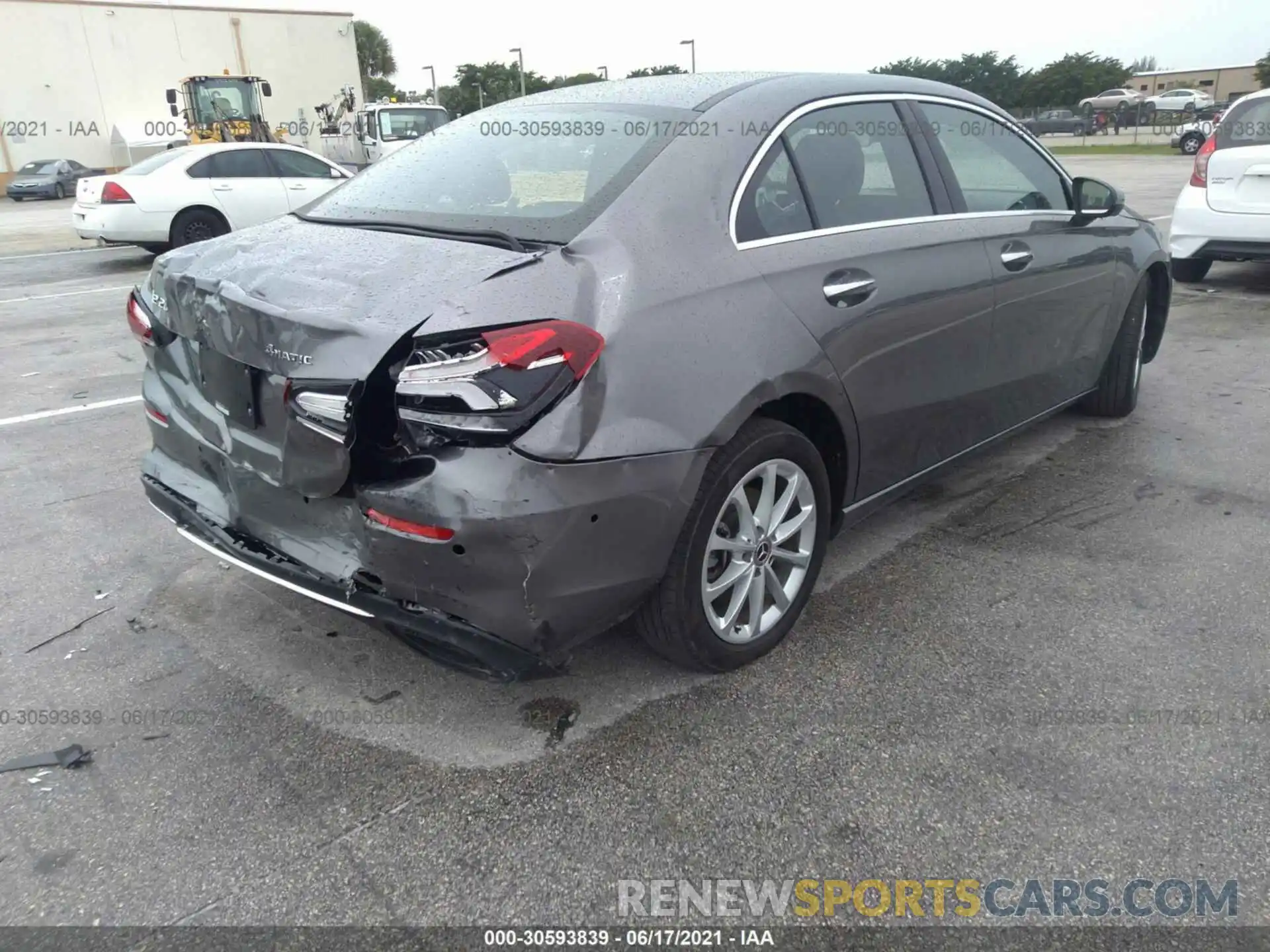 4 Photograph of a damaged car WDD3G4FB3LW036894 MERCEDES-BENZ A-CLASS 2020