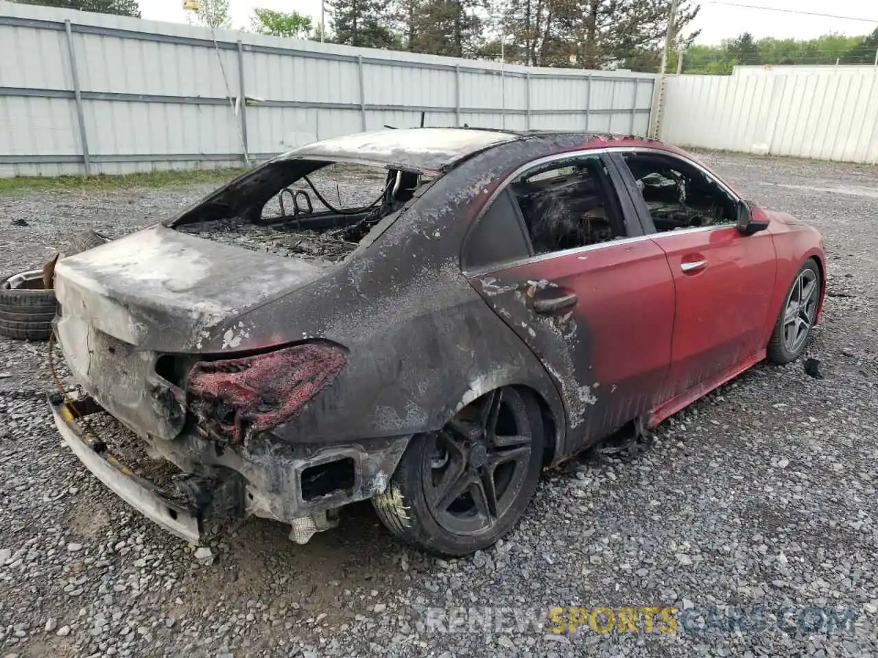 4 Photograph of a damaged car WDD3G4FB3LW039519 MERCEDES-BENZ A-CLASS 2020