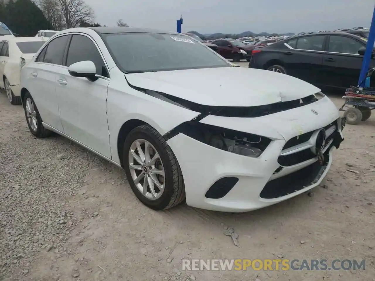 1 Photograph of a damaged car WDD3G4FB7LW037692 MERCEDES-BENZ A-CLASS 2020