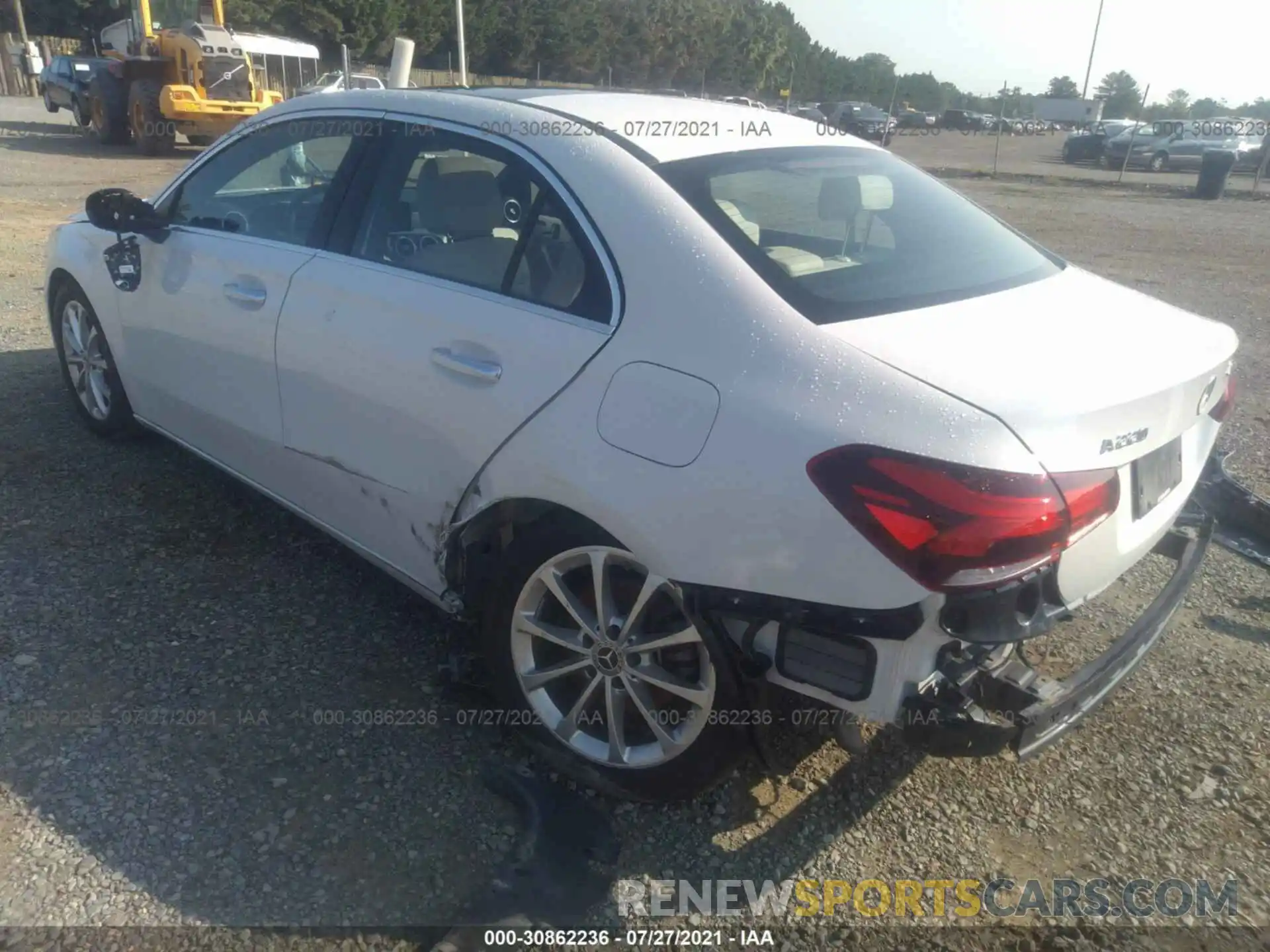 3 Photograph of a damaged car WDD3G4FB9LW036463 MERCEDES-BENZ A-CLASS 2020