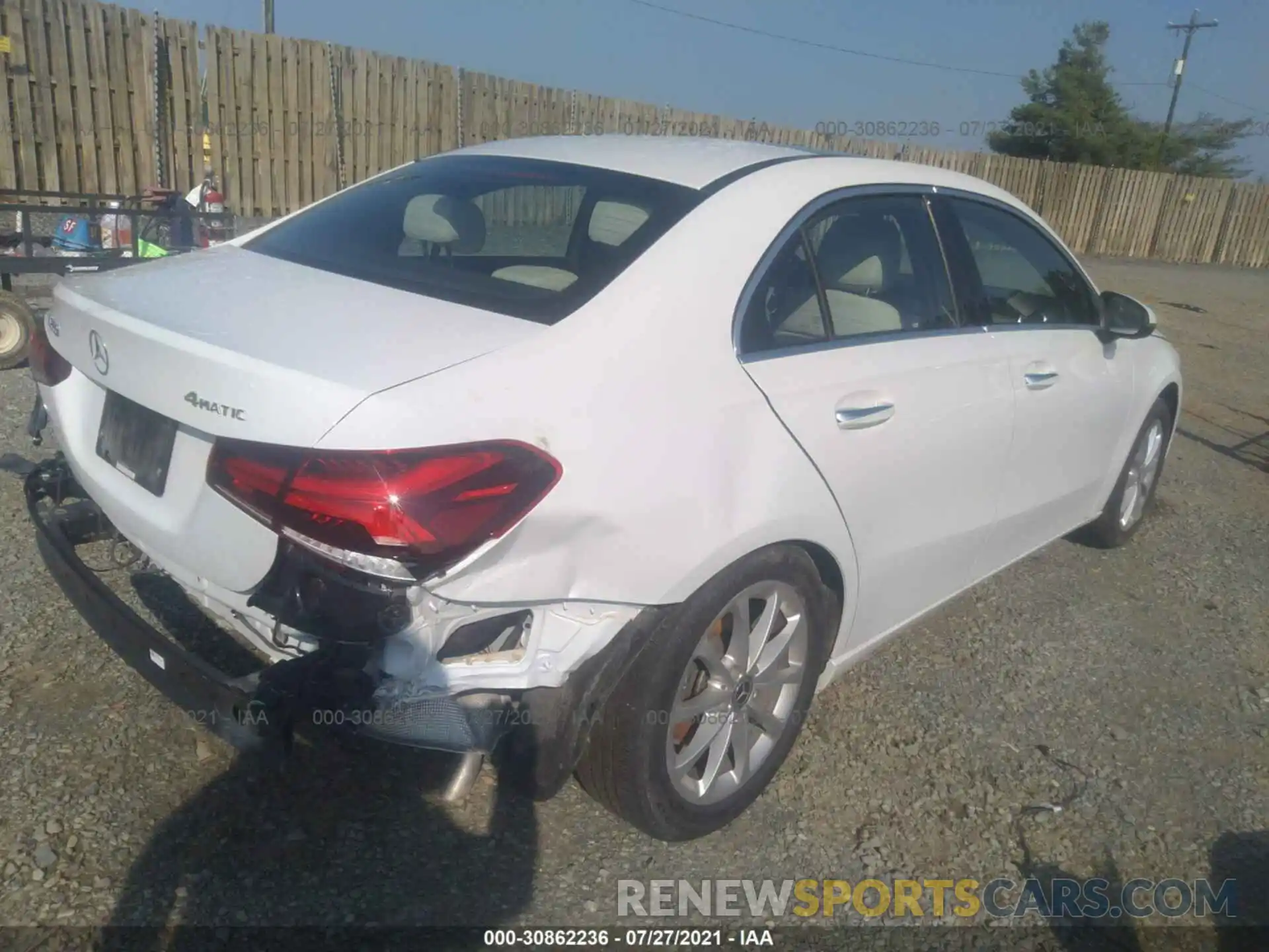 4 Photograph of a damaged car WDD3G4FB9LW036463 MERCEDES-BENZ A-CLASS 2020