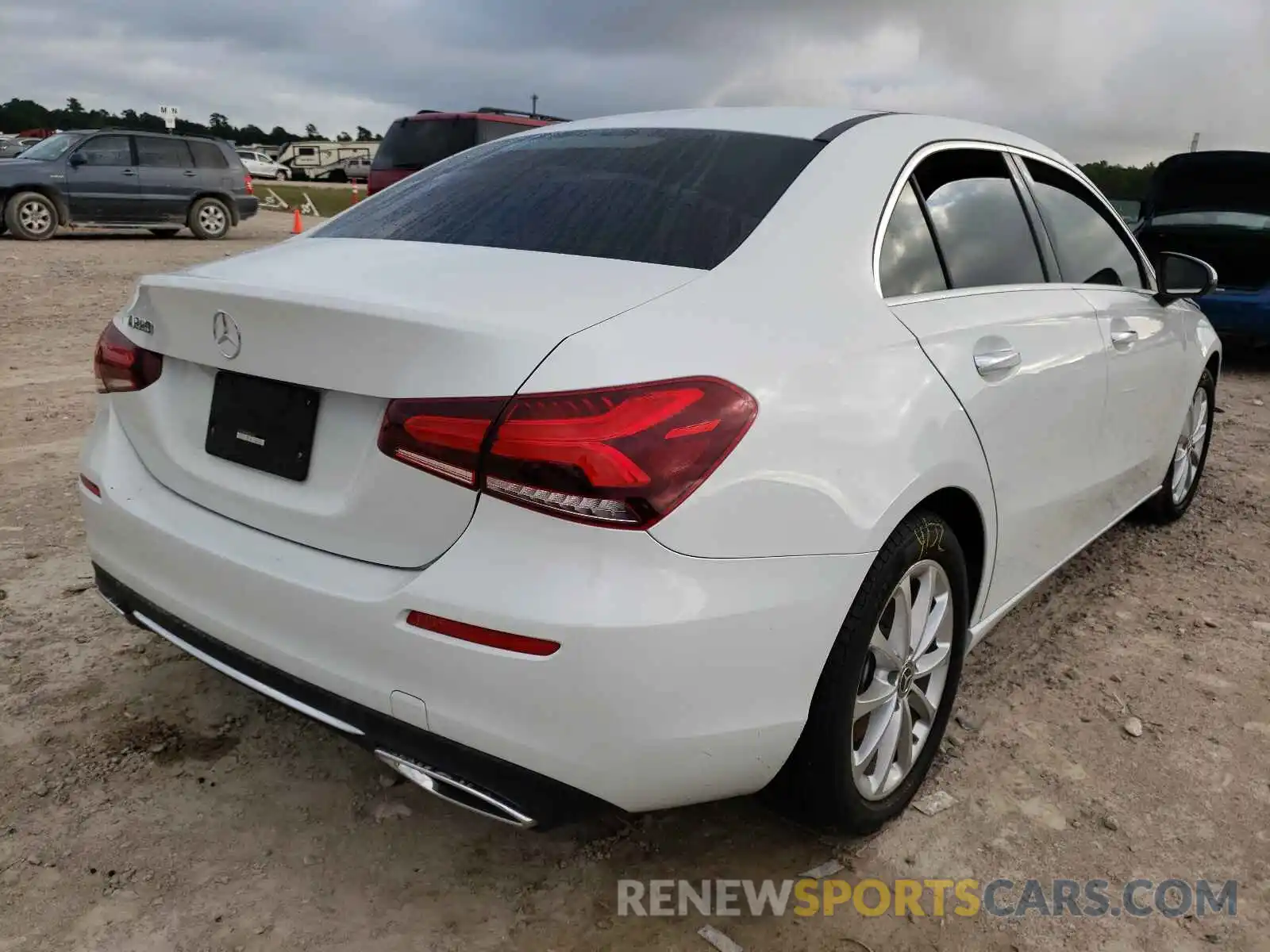 4 Photograph of a damaged car W1K3G4EB0MJ283645 MERCEDES-BENZ A-CLASS 2021