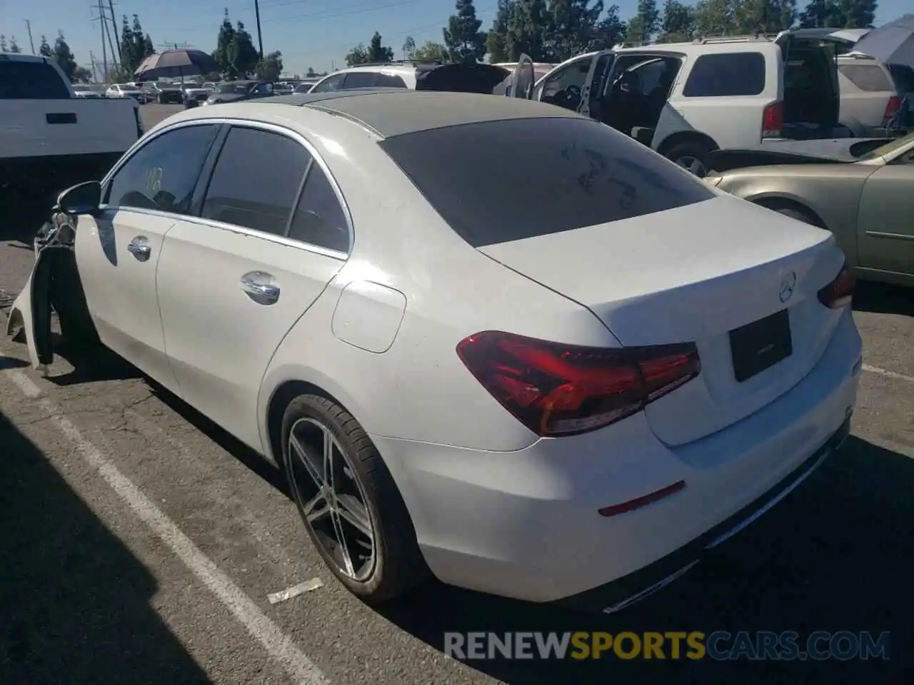 3 Photograph of a damaged car W1K3G4EB0MJ295813 MERCEDES-BENZ A-CLASS 2021