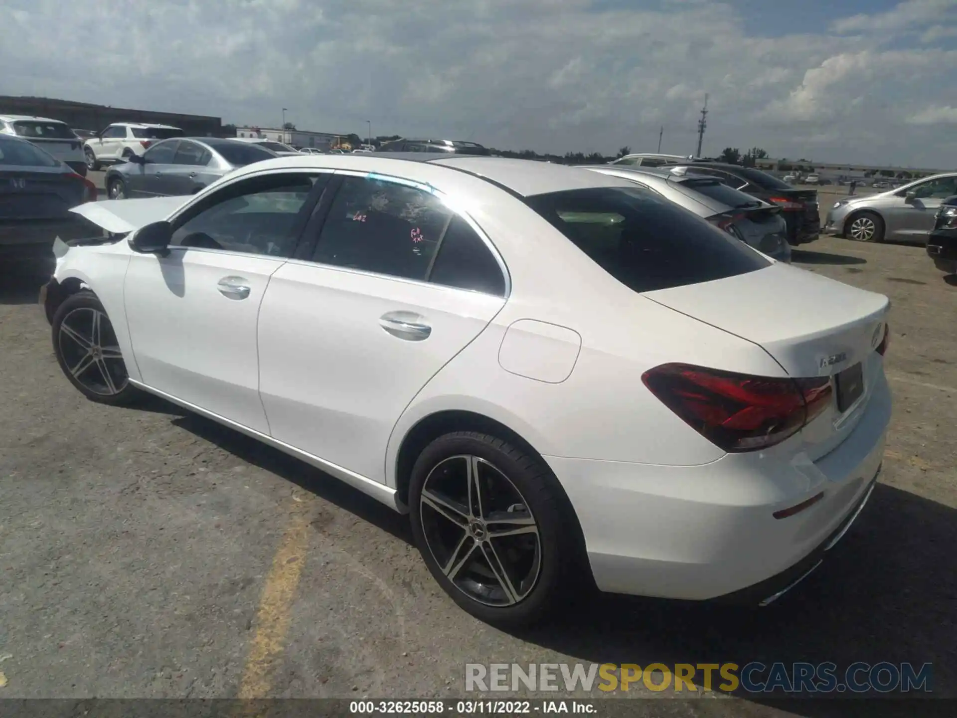 3 Photograph of a damaged car W1K3G4EB1MJ305068 MERCEDES-BENZ A-CLASS 2021