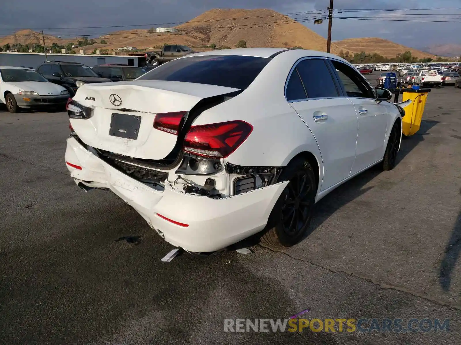 4 Photograph of a damaged car W1K3G4EB2MJ285283 MERCEDES-BENZ A-CLASS 2021