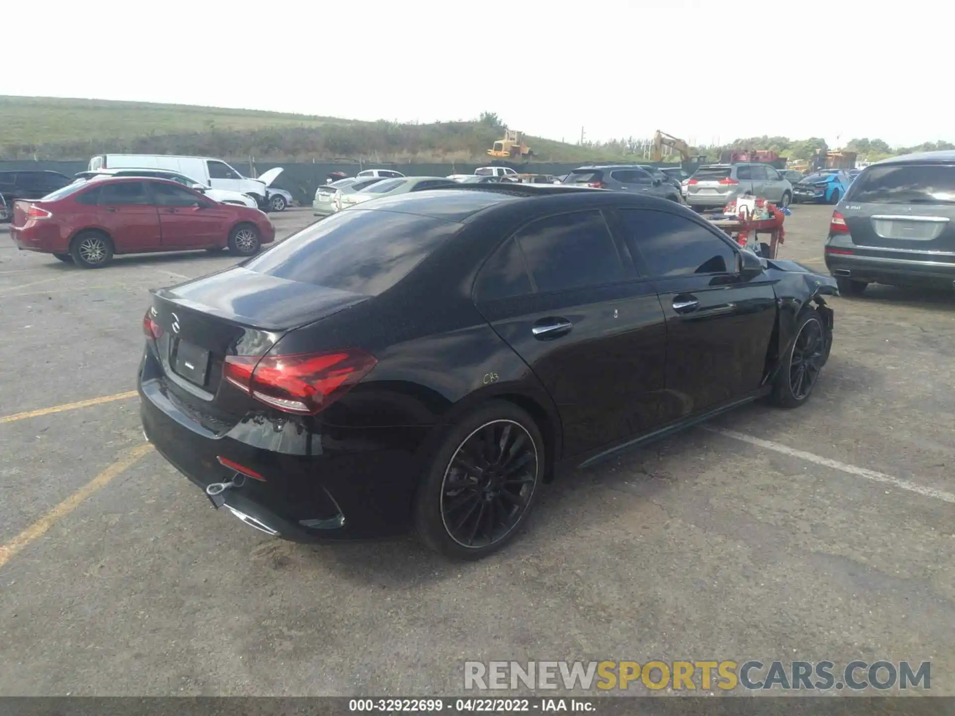 4 Photograph of a damaged car W1K3G4EB3MJ258366 MERCEDES-BENZ A-CLASS 2021