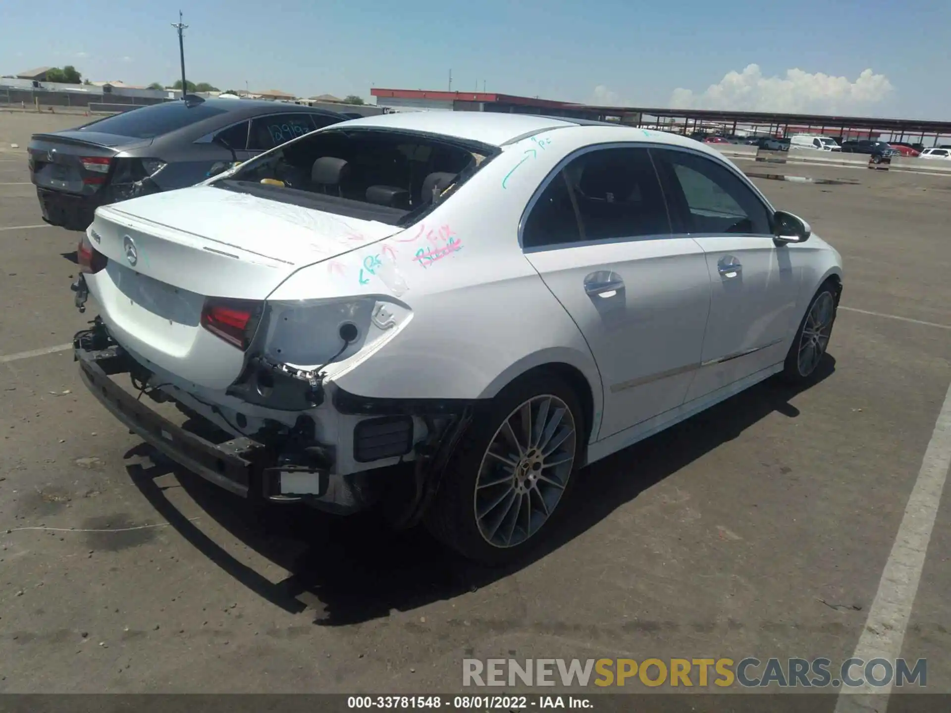 4 Photograph of a damaged car W1K3G4EB3MJ273501 MERCEDES-BENZ A-CLASS 2021