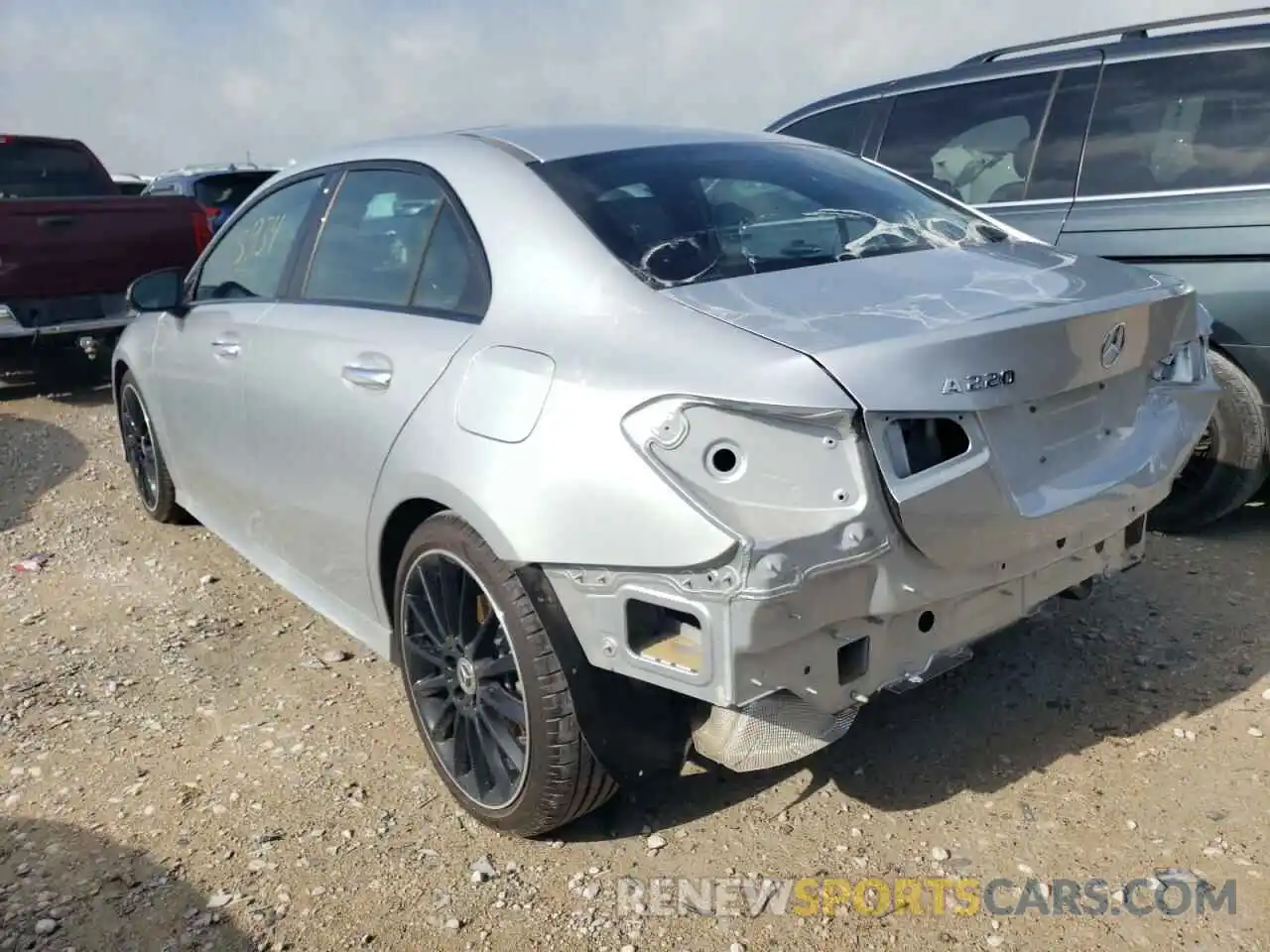 3 Photograph of a damaged car W1K3G4EB3MJ296471 MERCEDES-BENZ A-CLASS 2021