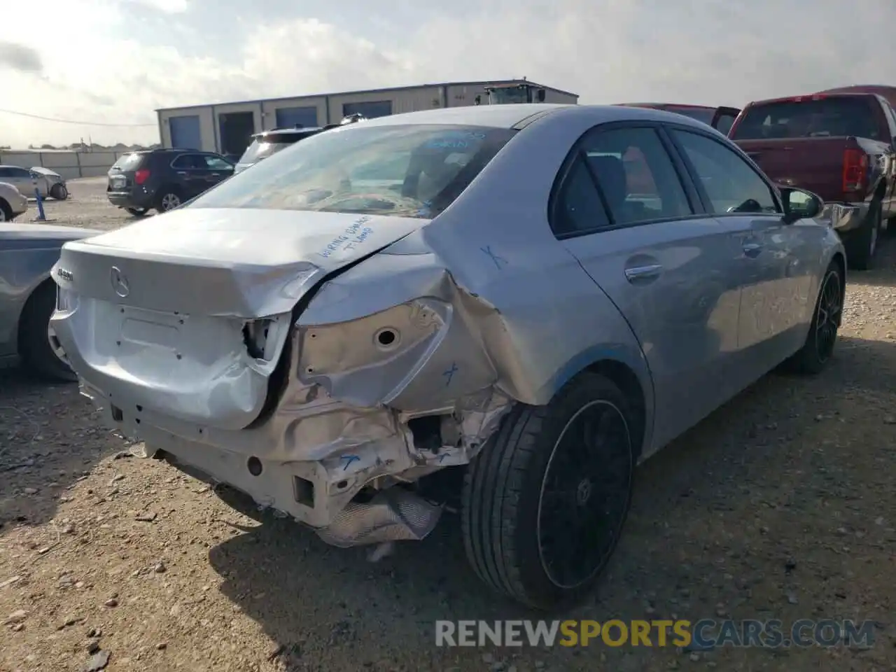 4 Photograph of a damaged car W1K3G4EB3MJ296471 MERCEDES-BENZ A-CLASS 2021