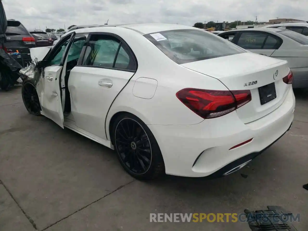 3 Photograph of a damaged car W1K3G4EB4MJ259753 MERCEDES-BENZ A-CLASS 2021