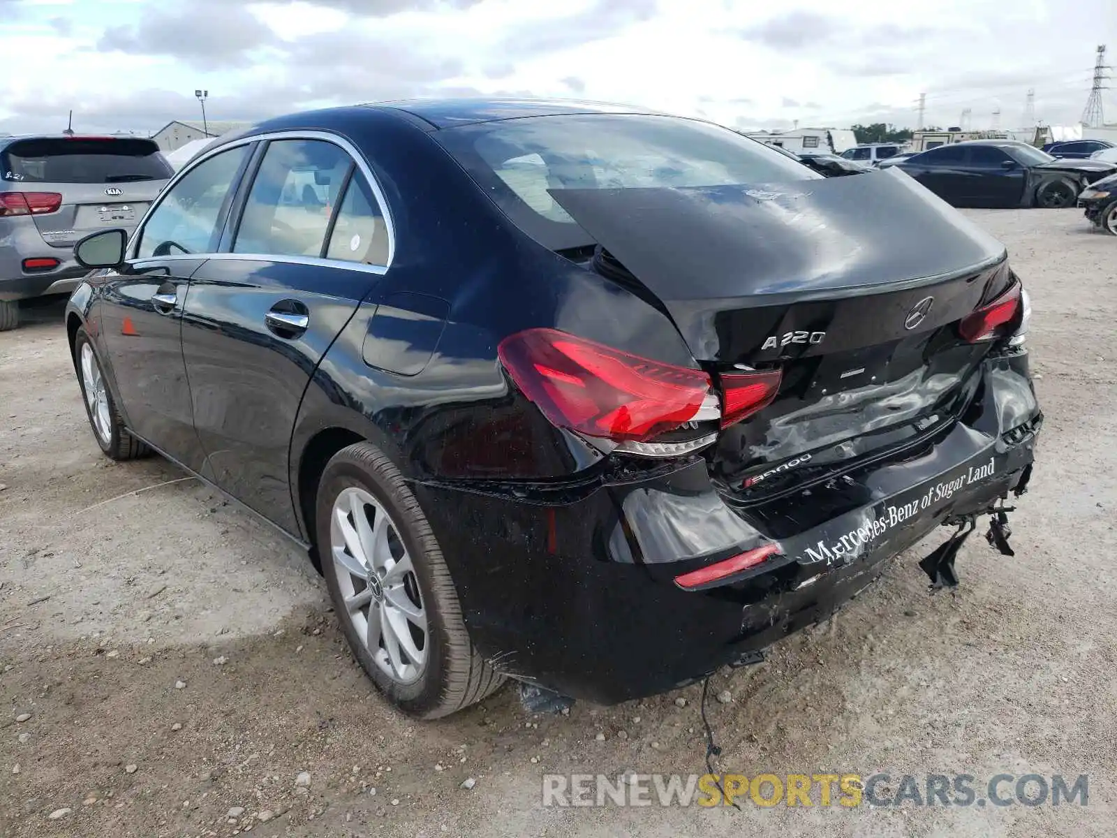 3 Photograph of a damaged car W1K3G4EB6MJ281818 MERCEDES-BENZ A-CLASS 2021