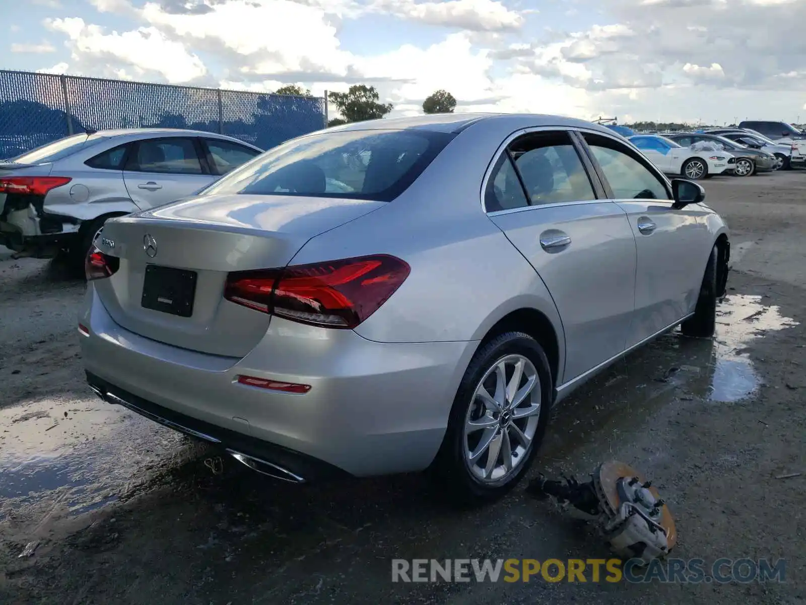 4 Photograph of a damaged car W1K3G4EB7MJ277891 MERCEDES-BENZ A-CLASS 2021