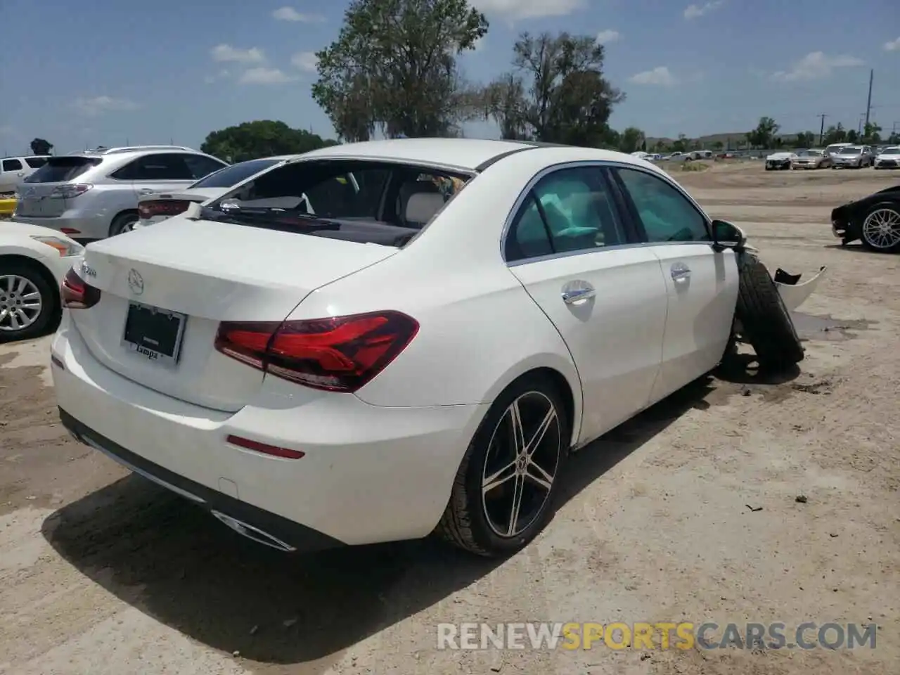 4 Photograph of a damaged car W1K3G4EB7MJ290981 MERCEDES-BENZ A-CLASS 2021