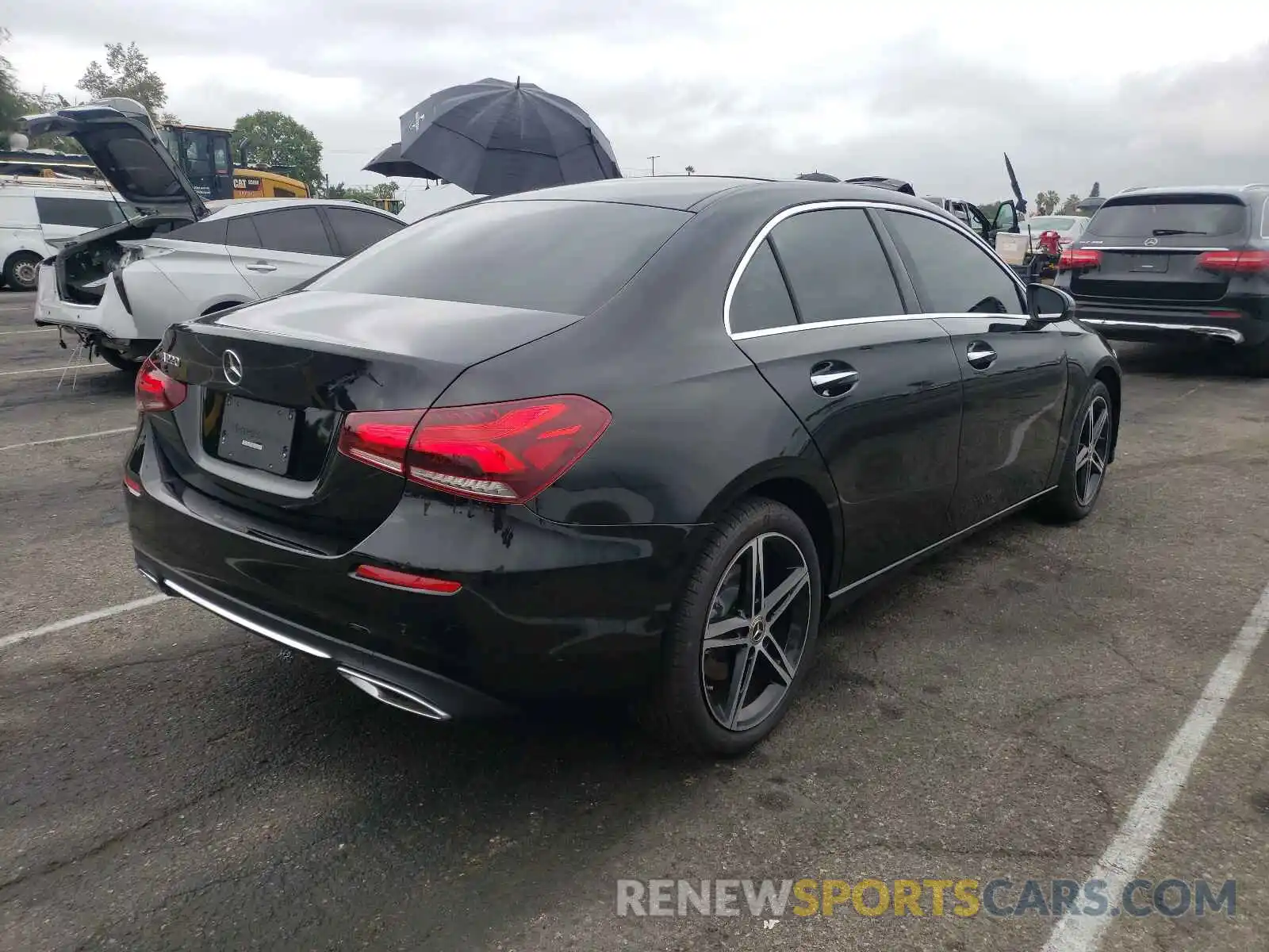 4 Photograph of a damaged car W1K3G4EB7MJ291032 MERCEDES-BENZ A-CLASS 2021